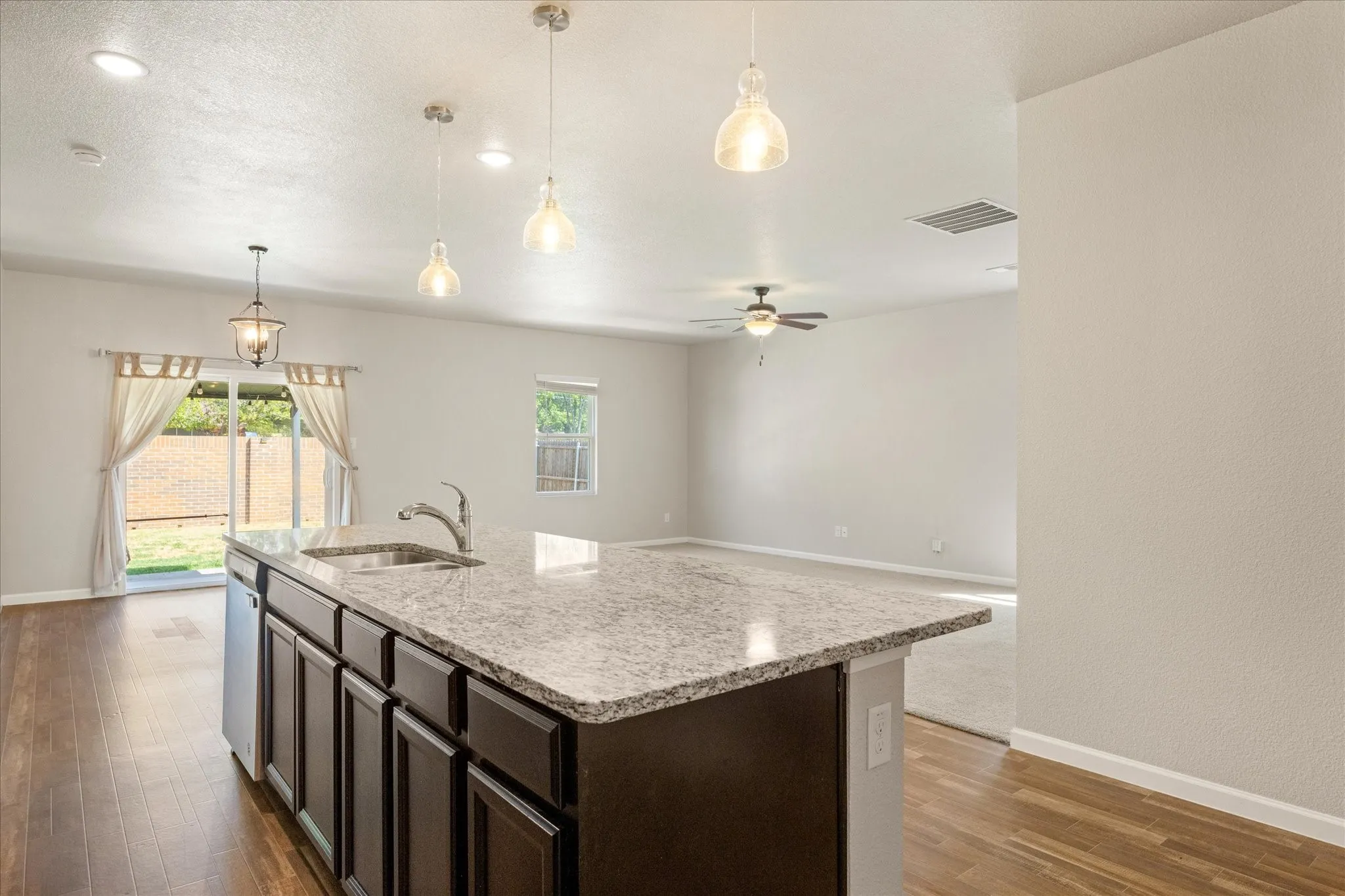 Single Family Residence For Sale in Tarrant County , 433 Starboard Drive, Crowley, Texas 76036, 4 Bedroom, 2 Bathroom, 2 Garage spaces, 1,940 Sqft, built in 2019, mls#21387728, Real Estate Agent in Crowley, Homes For Sale in Tarrant county, Homes For Sale in Crowley, Realtor in Crowley Texas, Real Estate Brokerage Independent Realty Texas, Luminita Cordes Realtor