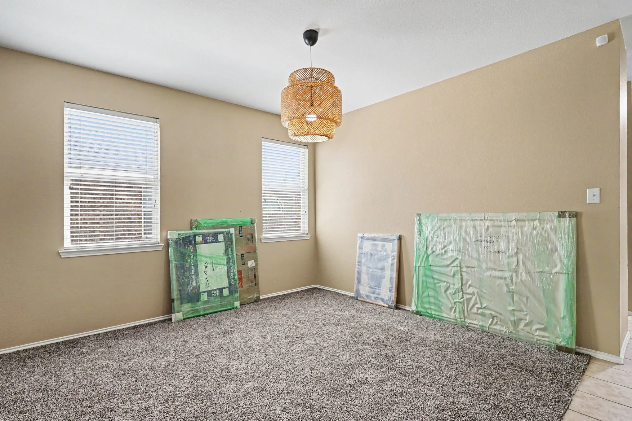 Single Family Residence For Sale in Dallas County , 4619 Southampton Boulevard, Garland, Texas 75043, 4 Bedroom, 2 Bathroom, 2 Garage spaces, 2,359 Sqft, built in 2003, mls#21386769, Real Estate Agent in Garland, Homes For Sale in Dallas county, Homes For Sale in Garland, Realtor in Garland Texas, Real Estate Brokerage Independent Realty Texas, Luminita Cordes Realtor