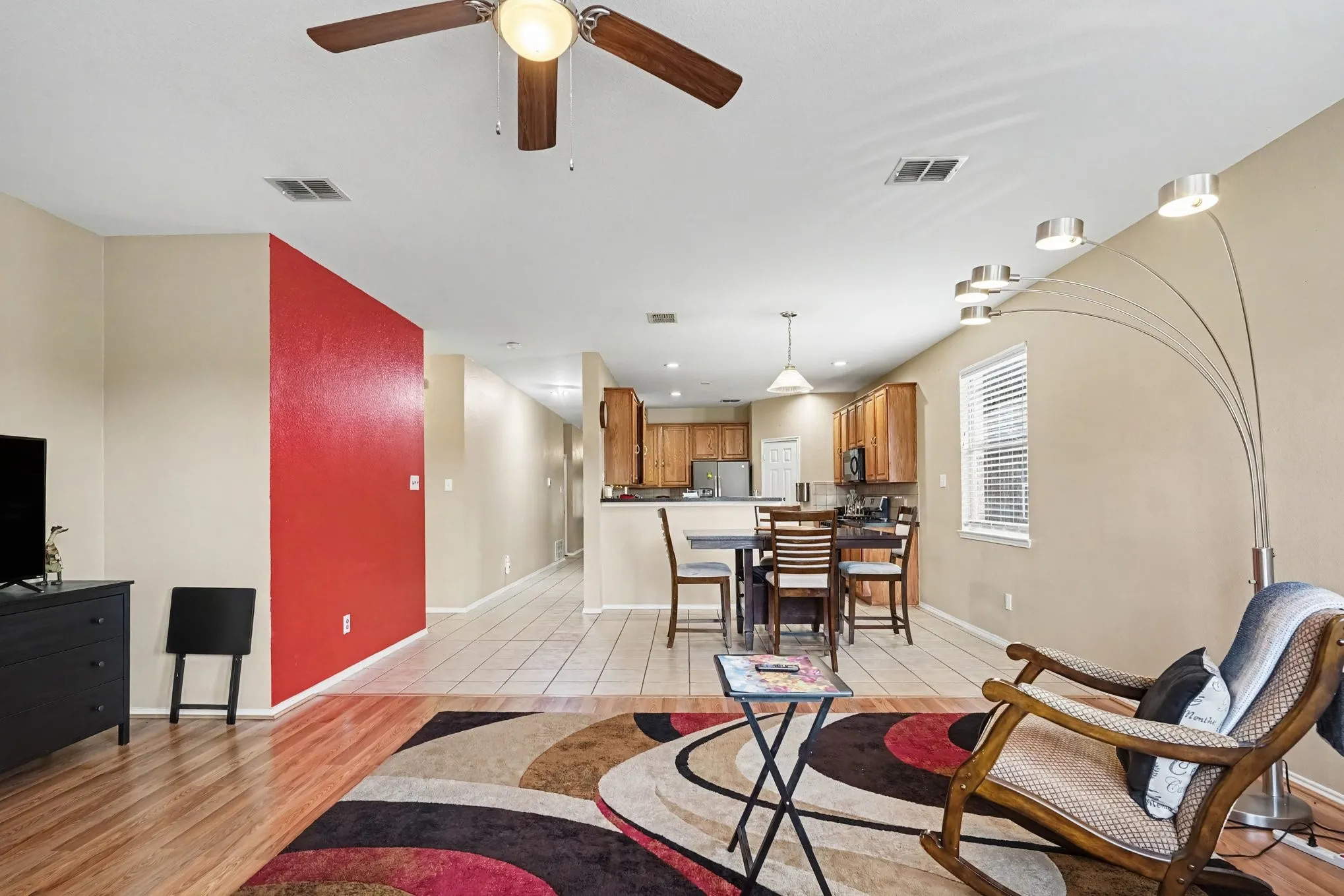 Single Family Residence For Sale in Dallas County , 4619 Southampton Boulevard, Garland, Texas 75043, 4 Bedroom, 2 Bathroom, 2 Garage spaces, 2,359 Sqft, built in 2003, mls#21386769, Real Estate Agent in Garland, Homes For Sale in Dallas county, Homes For Sale in Garland, Realtor in Garland Texas, Real Estate Brokerage Independent Realty Texas, Luminita Cordes Realtor