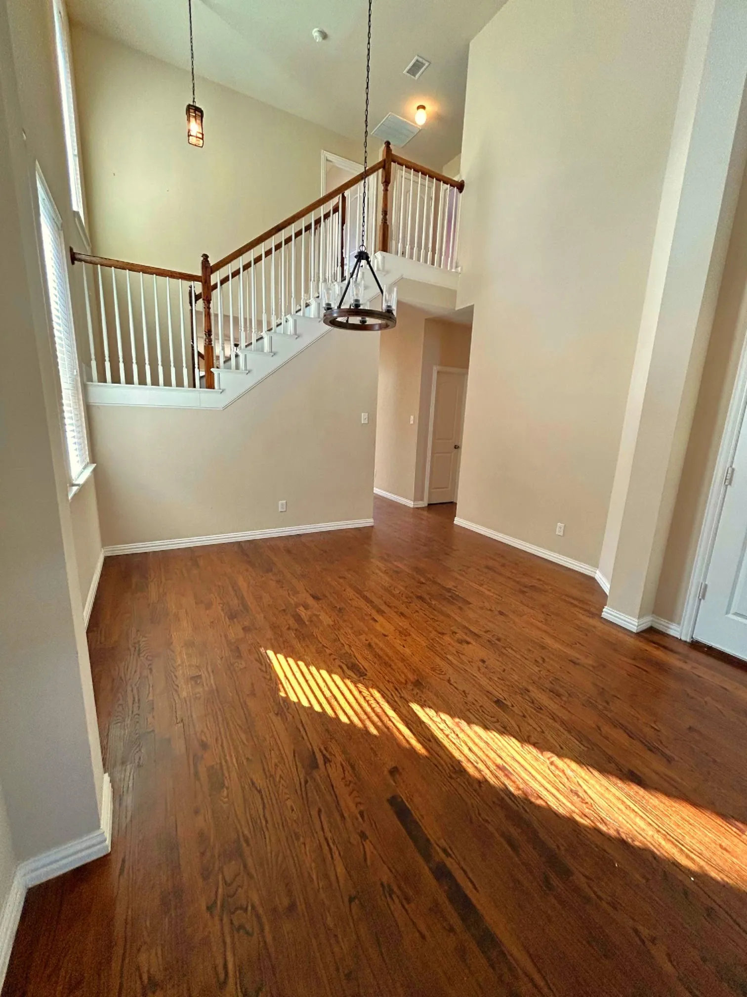 Single Family Residence For Rent in Collin County , 10637 Bolivar Drive, Mc Kinney, Texas 75072, 4 Bedroom, 3 Bathroom, 2 Garage spaces, 2,509 Sqft, built in 2009, mls#21389162, Real Estate Agent in Mc Kinney, Homes For Rent in Collin county, Homes For Rent in Mc Kinney, Realtor in Mc Kinney Texas, Real Estate Brokerage Independent Realty Texas, Luminita Cordes Realtor