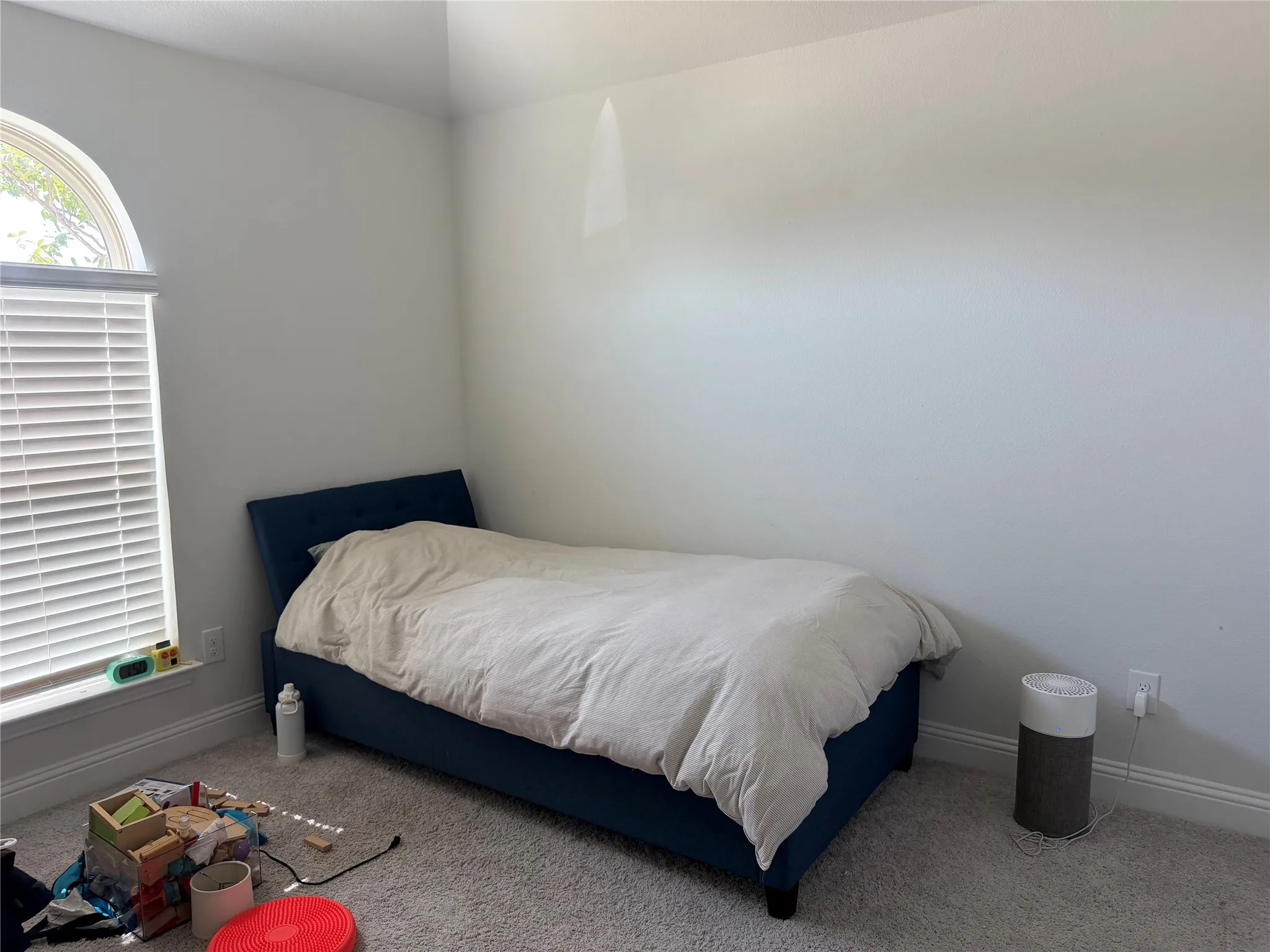 Single Family Residence For Rent in Tarrant County , 5820 Watts Bar Court, Fort Worth, Texas 76179, 4 Bedroom, 3 Bathroom, 2 Garage spaces, 2,504 Sqft, built in 2020, mls#21389168, Real Estate Agent in Fort Worth, Homes For Rent in Tarrant county, Homes For Rent in Fort Worth, Realtor in Fort Worth Texas, Real Estate Brokerage Independent Realty Texas, Luminita Cordes Realtor
