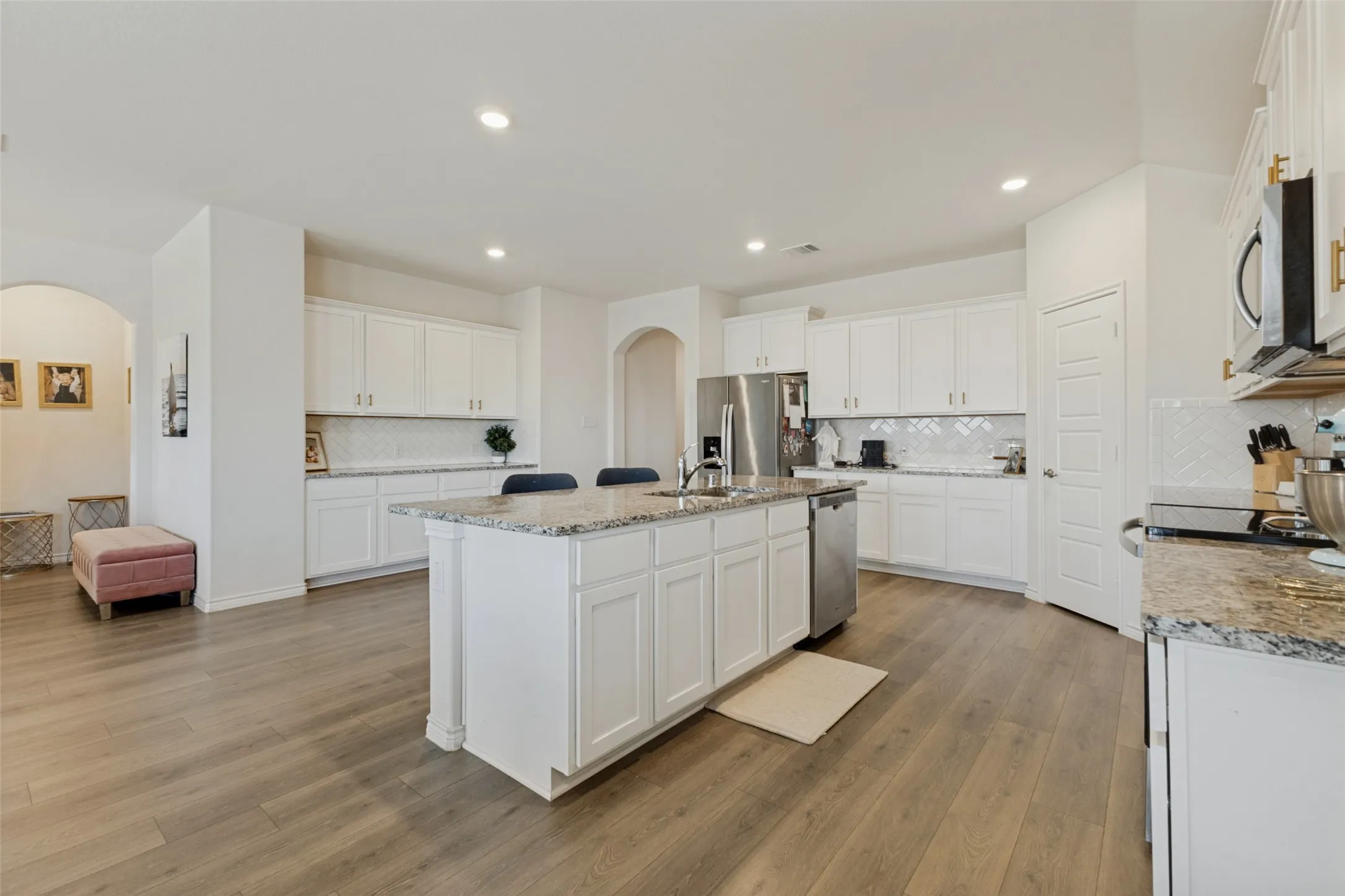 Single Family Residence For Sale in Collin County , 1112 Cherry Blossom Street, Anna, Texas 75409, 4 Bedroom, 2 Bathroom, 2 Garage spaces, 2,036 Sqft, built in 2020, mls#21356886, Real Estate Agent in Anna, Homes For Sale in Collin county, Homes For Sale in Anna, Realtor in Anna Texas, Real Estate Brokerage Independent Realty Texas, Luminita Cordes Realtor