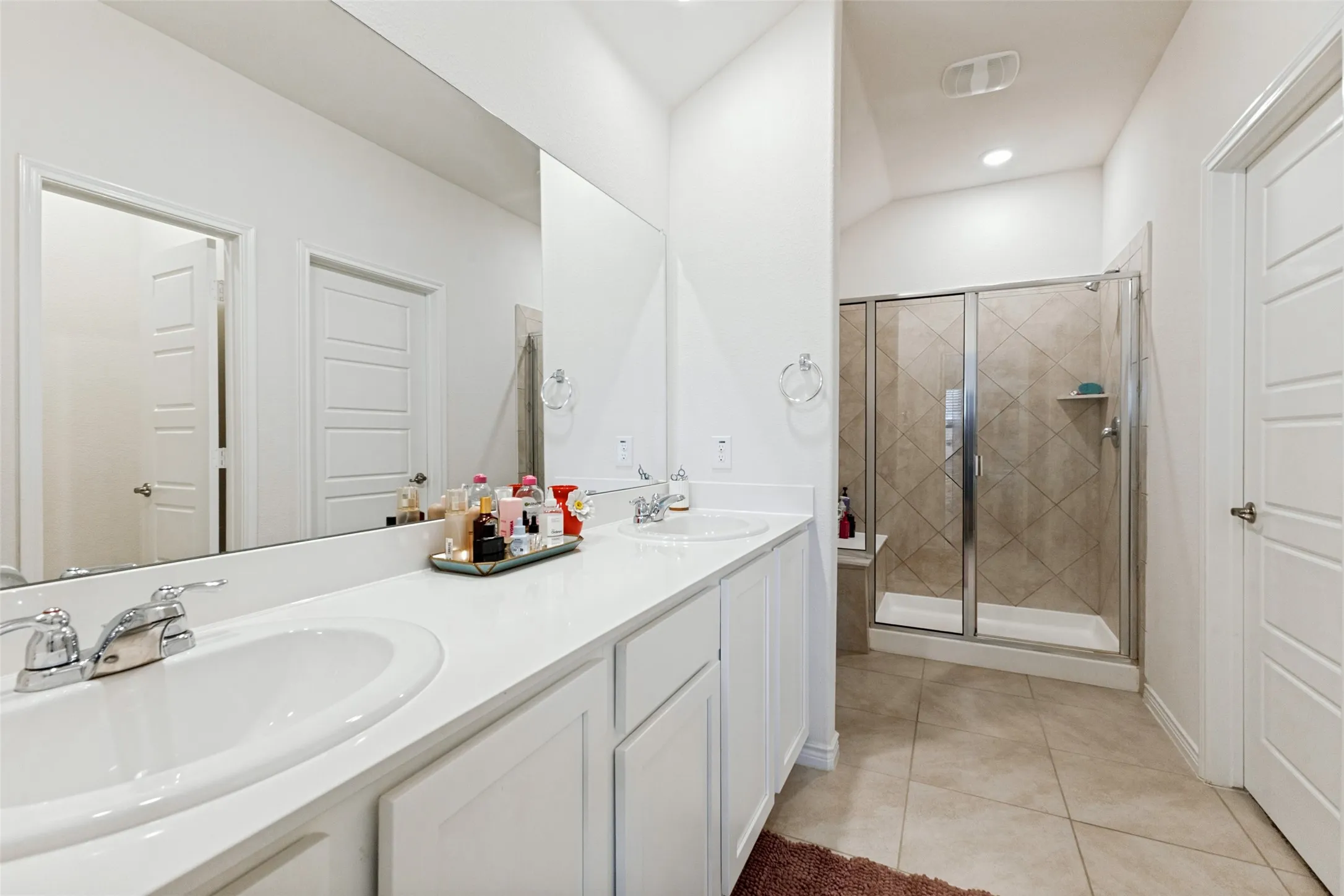 Single Family Residence For Sale in Collin County , 1112 Cherry Blossom Street, Anna, Texas 75409, 4 Bedroom, 2 Bathroom, 2 Garage spaces, 2,036 Sqft, built in 2020, mls#21356886, Real Estate Agent in Anna, Homes For Sale in Collin county, Homes For Sale in Anna, Realtor in Anna Texas, Real Estate Brokerage Independent Realty Texas, Luminita Cordes Realtor