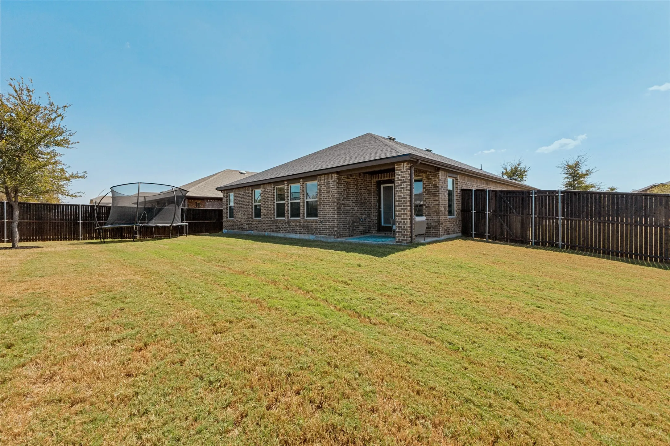 Single Family Residence For Sale in Collin County , 1112 Cherry Blossom Street, Anna, Texas 75409, 4 Bedroom, 2 Bathroom, 2 Garage spaces, 2,036 Sqft, built in 2020, mls#21356886, Real Estate Agent in Anna, Homes For Sale in Collin county, Homes For Sale in Anna, Realtor in Anna Texas, Real Estate Brokerage Independent Realty Texas, Luminita Cordes Realtor