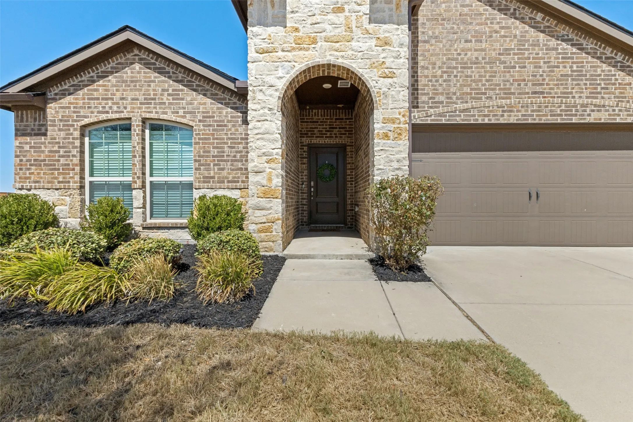 Single Family Residence For Sale in Collin County , 1112 Cherry Blossom Street, Anna, Texas 75409, 4 Bedroom, 2 Bathroom, 2 Garage spaces, 2,036 Sqft, built in 2020, mls#21356886, Real Estate Agent in Anna, Homes For Sale in Collin county, Homes For Sale in Anna, Realtor in Anna Texas, Real Estate Brokerage Independent Realty Texas, Luminita Cordes Realtor