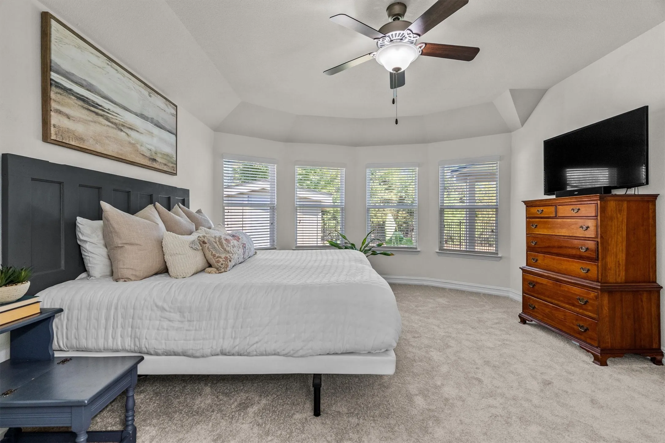 Single Family Residence For Sale in Denton County , 6424 Roaring Creek, Denton, Texas 76226, 3 Bedroom, 2 Bathroom, 2 Garage spaces, 1,738 Sqft, built in 2017, mls#21375456, Real Estate Agent in Denton, Homes For Sale in Denton county, Homes For Sale in Denton, Realtor in Denton Texas, Real Estate Brokerage Independent Realty Texas, Luminita Cordes Realtor