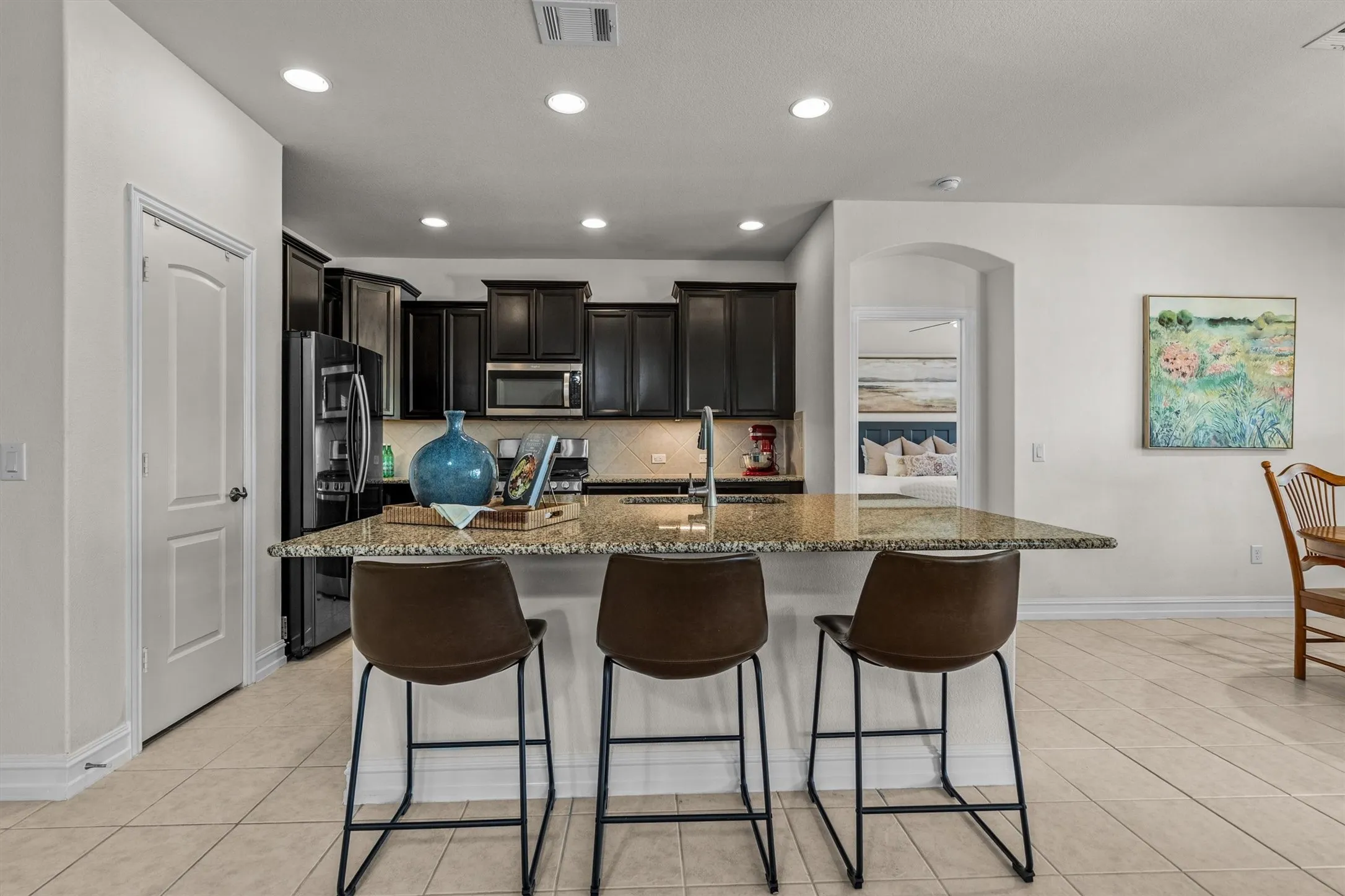 Single Family Residence For Sale in Denton County , 6424 Roaring Creek, Denton, Texas 76226, 3 Bedroom, 2 Bathroom, 2 Garage spaces, 1,738 Sqft, built in 2017, mls#21375456, Real Estate Agent in Denton, Homes For Sale in Denton county, Homes For Sale in Denton, Realtor in Denton Texas, Real Estate Brokerage Independent Realty Texas, Luminita Cordes Realtor
