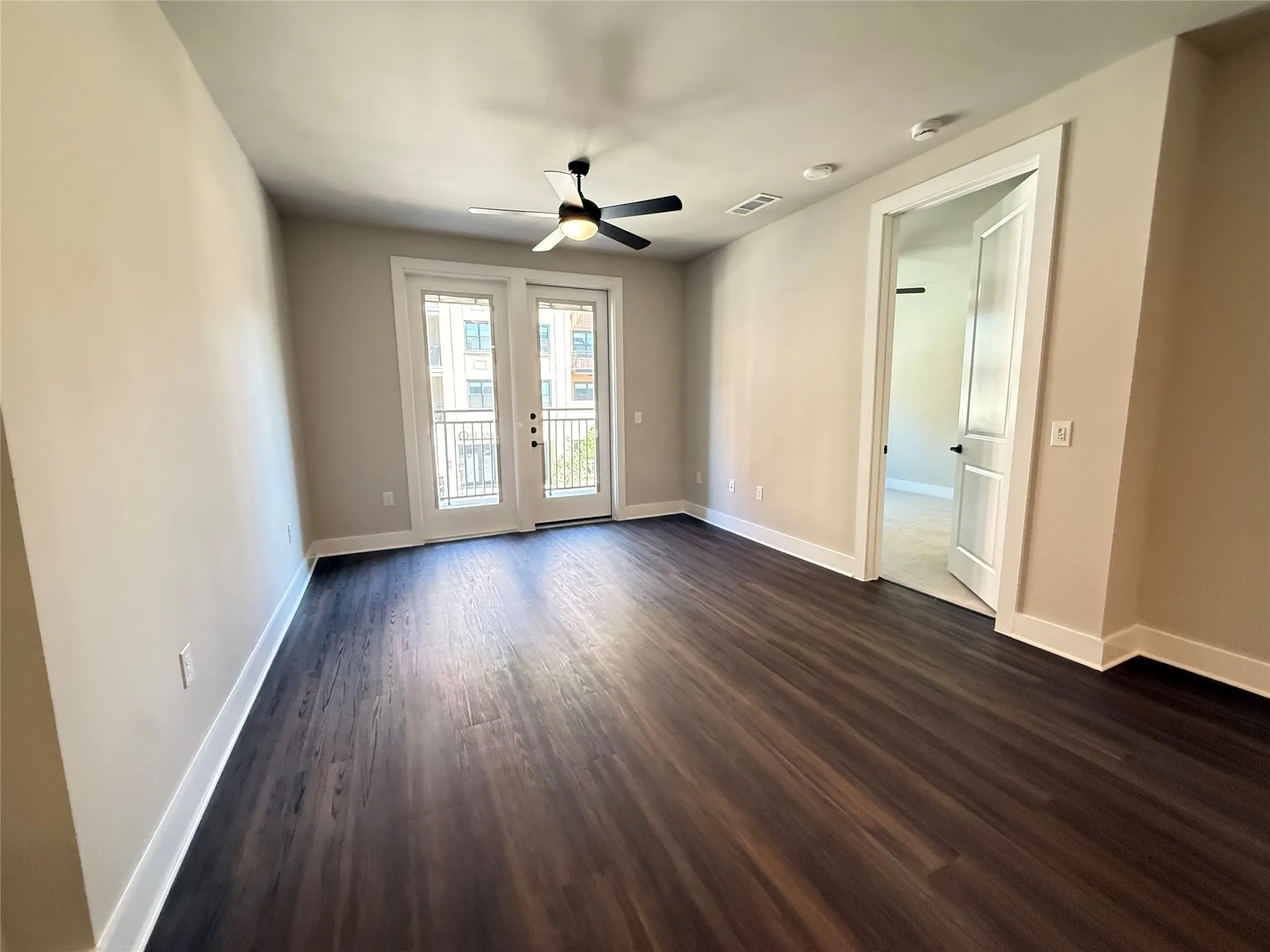 Apartment For Rent in Dallas County , 3255 Carlisle Street 2106, Dallas, Texas 75204, 2 Bedroom, 2 Bathroom, 2 Garage spaces, 1,349 Sqft, built in 2025, mls#21389178, Real Estate Agent in Dallas, Homes For Rent in Dallas county, Homes For Rent in Dallas, Realtor in Dallas Texas, Real Estate Brokerage Independent Realty Texas, Luminita Cordes Realtor