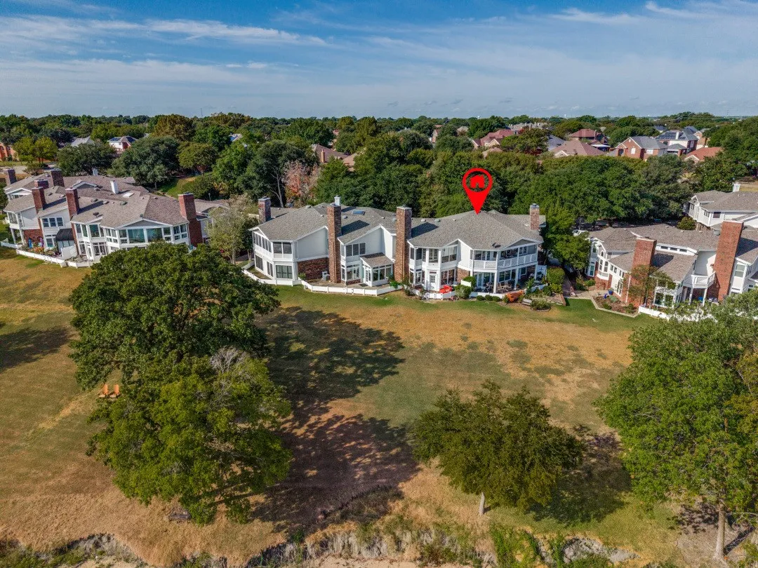 Condominium For Sale in Rockwall County , 9961 Waterfront Trail 9961, Rowlett, Texas 75087, 3 Bedroom, 3 Bathroom, 2 Garage spaces, 1,723 Sqft, built in 1986, mls#21359705, Real Estate Agent in Rowlett, Homes For Sale in Rockwall county, Homes For Sale in Rowlett, Realtor in Rowlett Texas, Real Estate Brokerage Independent Realty Texas, Luminita Cordes Realtor