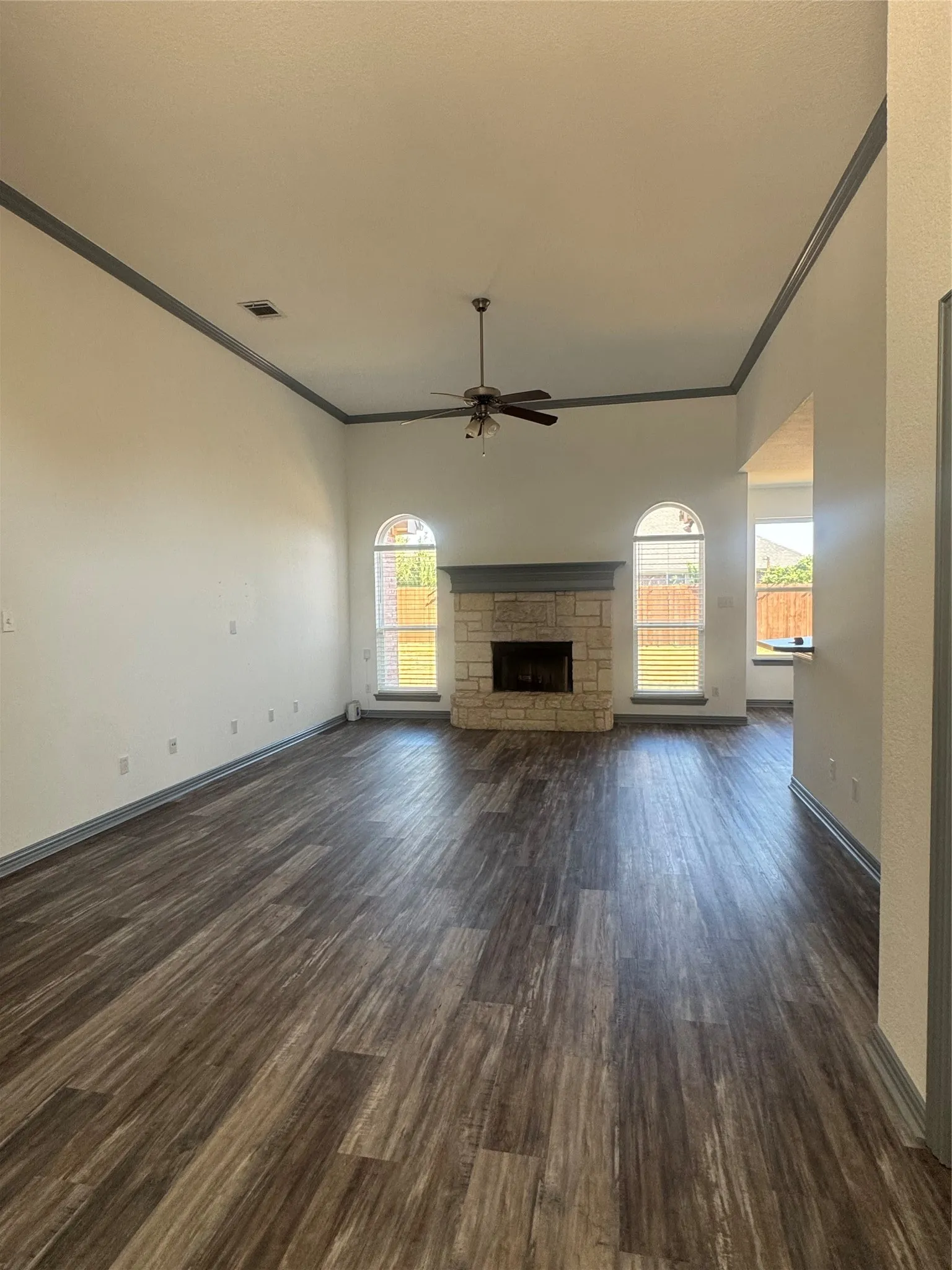 Single Family Residence For Rent in Parker County , 205 Wayne Drive, Aledo, Texas 76008, 3 Bedroom, 2 Bathroom, 2 Garage spaces, 1,954 Sqft, built in 2003, mls#21389145, Real Estate Agent in Aledo, Homes For Rent in Parker county, Homes For Rent in Aledo, Realtor in Aledo Texas, Real Estate Brokerage Independent Realty Texas, Luminita Cordes Realtor
