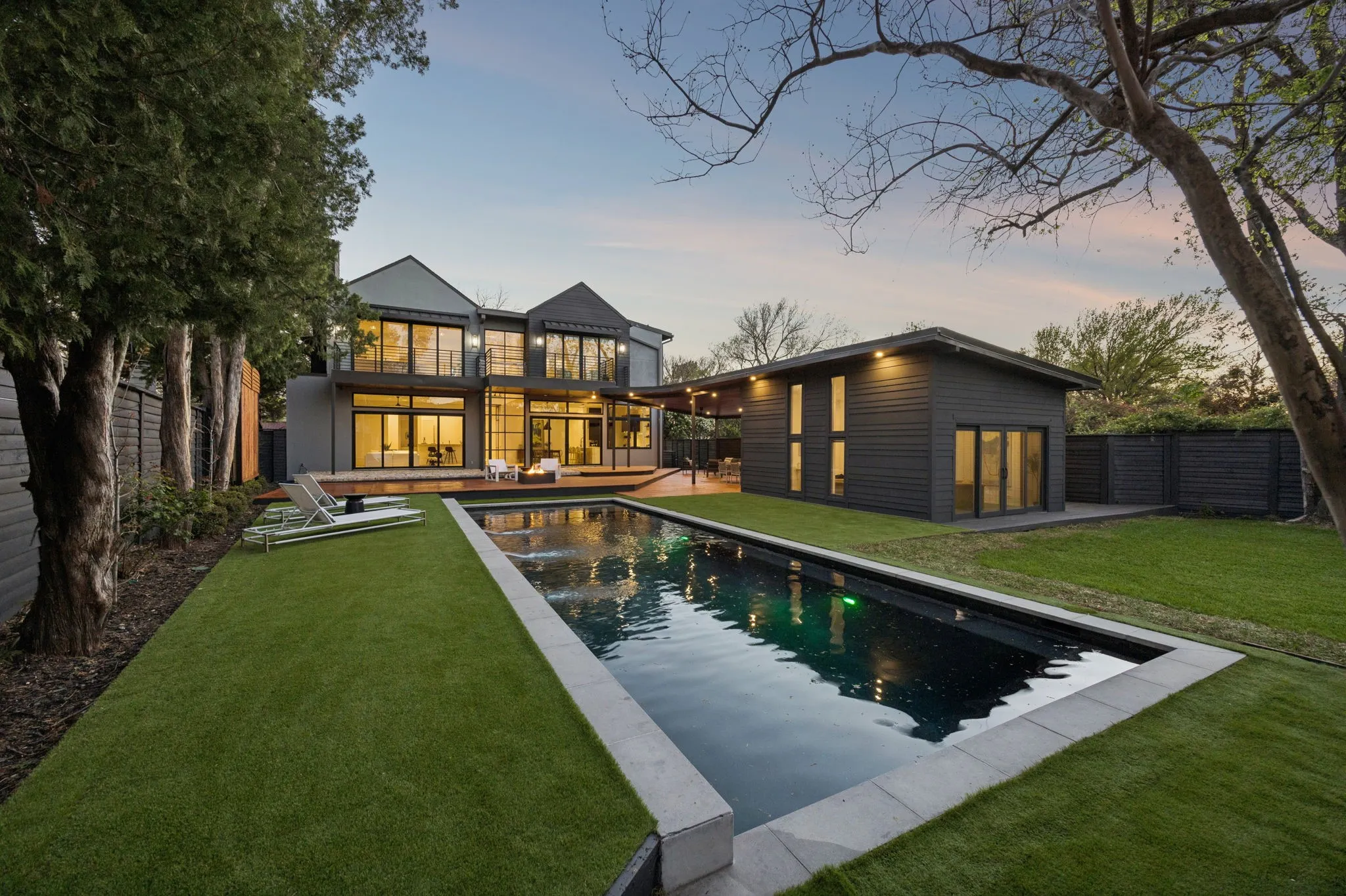 Single Family Residence For Sale in Dallas County , 4323 Middleton Road, Dallas, Texas 75229, 5 Bedroom, 7 Bathroom, 3 Garage spaces, 5,945 Sqft, built in 2023, mls#21389185, Real Estate Agent in Dallas, Homes For Sale in Dallas county, Homes For Sale in Dallas, Realtor in Dallas Texas, Real Estate Brokerage Independent Realty Texas, Luminita Cordes Realtor