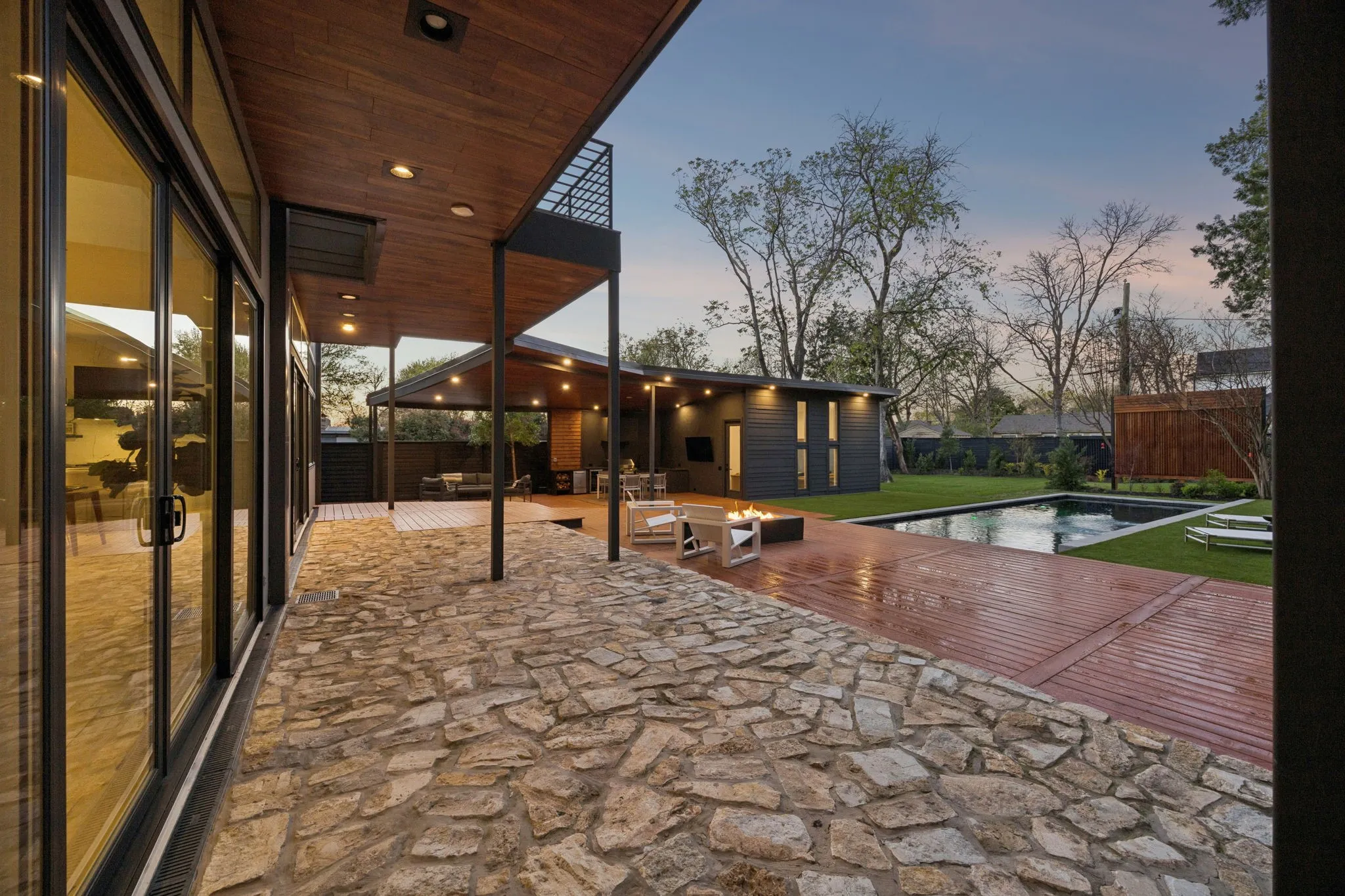 Single Family Residence For Sale in Dallas County , 4323 Middleton Road, Dallas, Texas 75229, 5 Bedroom, 7 Bathroom, 3 Garage spaces, 5,945 Sqft, built in 2023, mls#21389185, Real Estate Agent in Dallas, Homes For Sale in Dallas county, Homes For Sale in Dallas, Realtor in Dallas Texas, Real Estate Brokerage Independent Realty Texas, Luminita Cordes Realtor