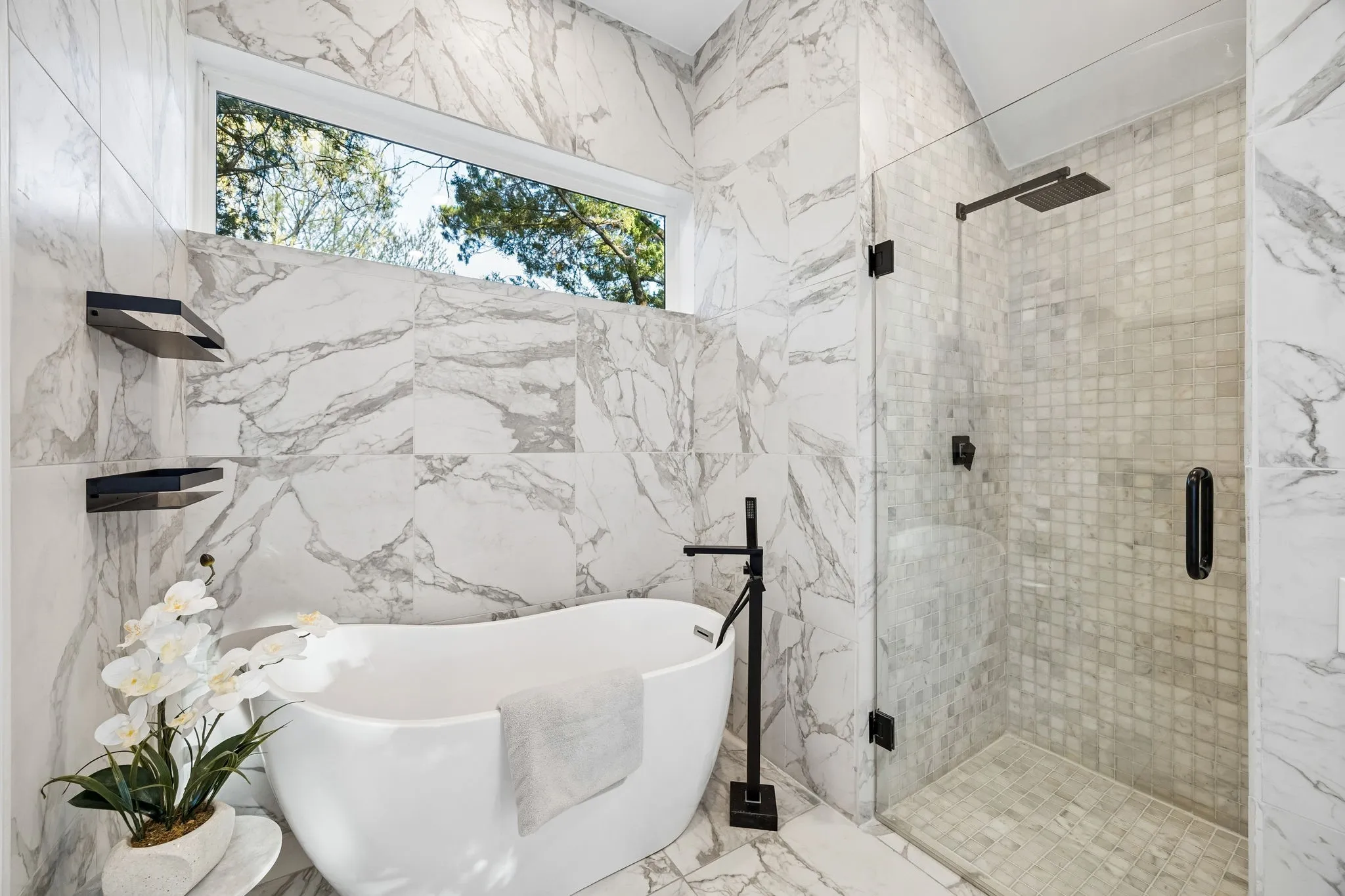 Single Family Residence For Sale in Dallas County , 4323 Middleton Road, Dallas, Texas 75229, 5 Bedroom, 7 Bathroom, 3 Garage spaces, 5,945 Sqft, built in 2023, mls#21389185, Real Estate Agent in Dallas, Homes For Sale in Dallas county, Homes For Sale in Dallas, Realtor in Dallas Texas, Real Estate Brokerage Independent Realty Texas, Luminita Cordes Realtor
