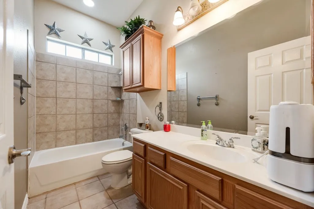 Single Family Residence For Rent in Collin County , 7151 County Road 595, Nevada, Texas 75173, 3 Bedroom, 2 Bathroom, 2 Garage spaces, 2,067 Sqft, built in 2002, mls#21389196, Real Estate Agent in Nevada, Homes For Rent in Collin county, Homes For Rent in Nevada, Realtor in Nevada Texas, Real Estate Brokerage Independent Realty Texas, Luminita Cordes Realtor