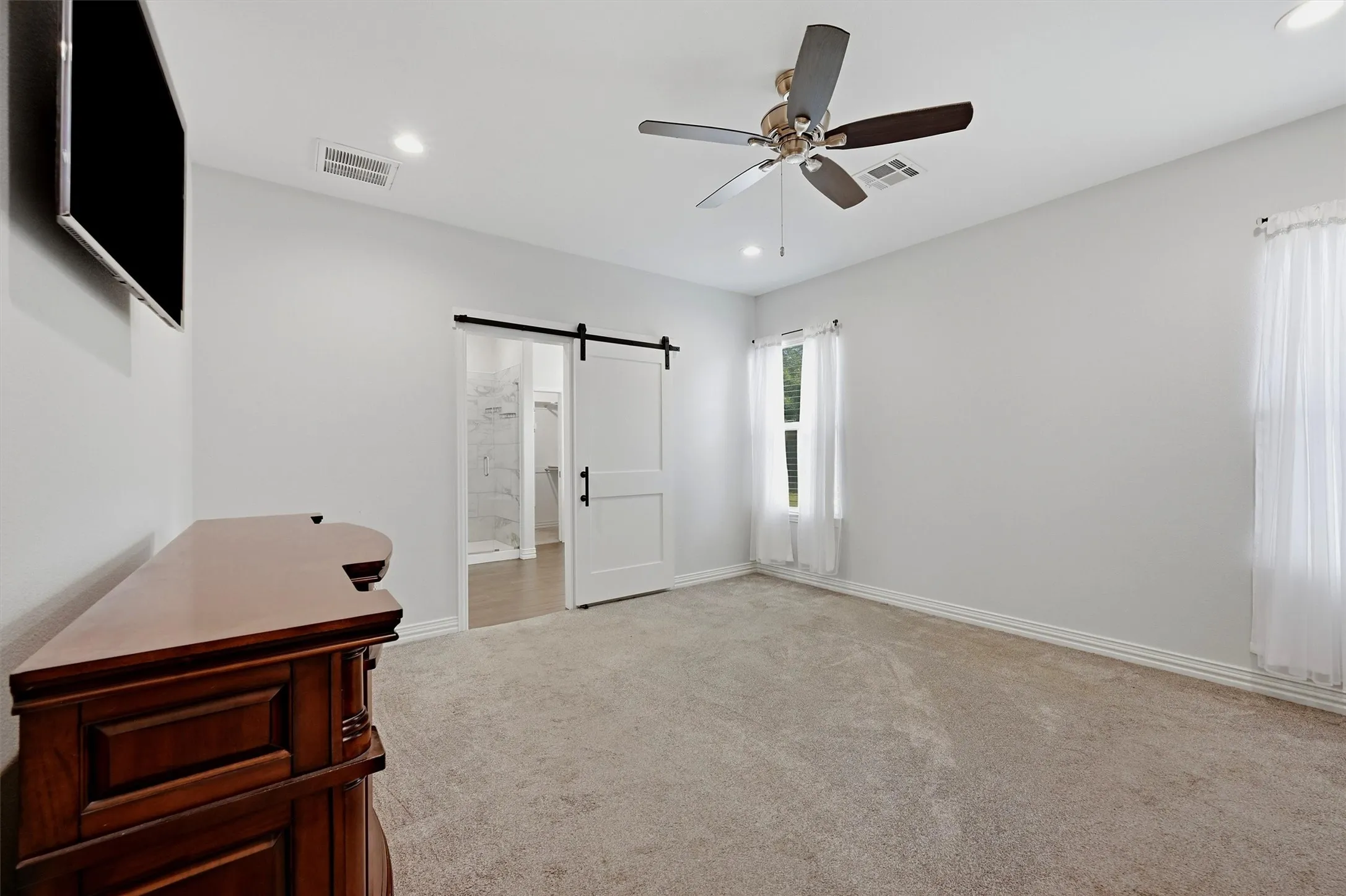 Single Family Residence For Rent in Grayson County , 3820 Iron Ore Drive, Denison, Texas 75020, 3 Bedroom, 2 Bathroom, 2 Garage spaces, 1,864 Sqft, built in 2019, mls#21388432, Real Estate Agent in Denison, Homes For Rent in Grayson county, Homes For Rent in Denison, Realtor in Denison Texas, Real Estate Brokerage Independent Realty Texas, Luminita Cordes Realtor