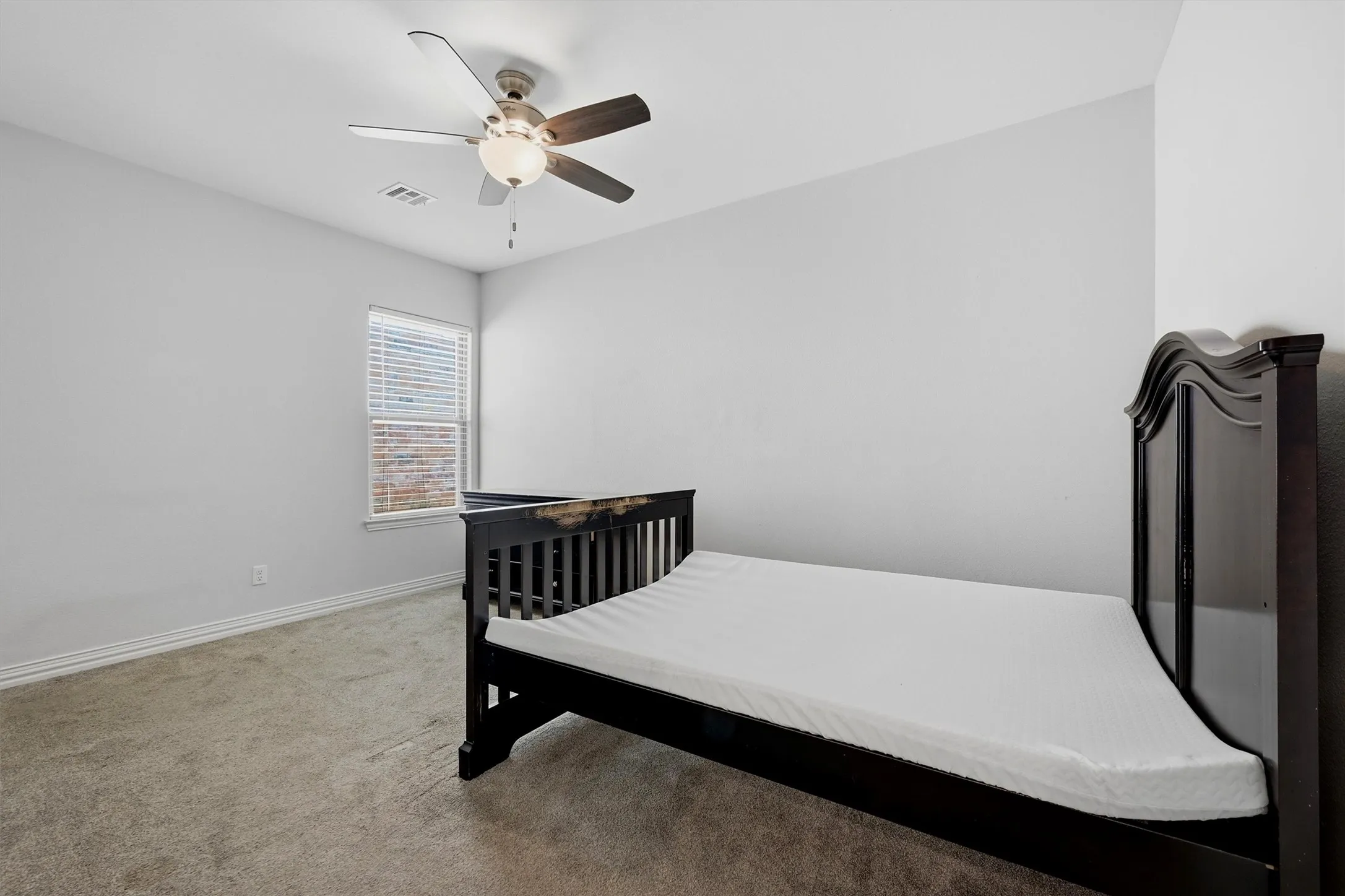 Single Family Residence For Rent in Grayson County , 3820 Iron Ore Drive, Denison, Texas 75020, 3 Bedroom, 2 Bathroom, 2 Garage spaces, 1,864 Sqft, built in 2019, mls#21388432, Real Estate Agent in Denison, Homes For Rent in Grayson county, Homes For Rent in Denison, Realtor in Denison Texas, Real Estate Brokerage Independent Realty Texas, Luminita Cordes Realtor