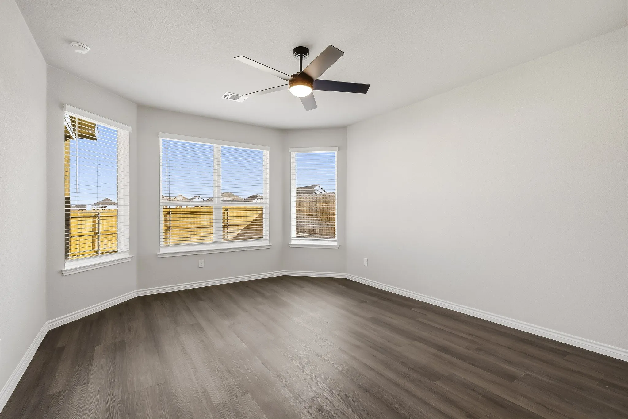 Single Family Residence For Sale in Tarrant County , 6928 Night Owl Lane, Fort Worth, Texas 76036, 5 Bedroom, 5 Bathroom, 2 Garage spaces, 2,669 Sqft, built in 2026, mls#21386131, Real Estate Agent in Fort Worth, Homes For Sale in Tarrant county, Homes For Sale in Fort Worth, Realtor in Fort Worth Texas, Real Estate Brokerage Independent Realty Texas, Luminita Cordes Realtor