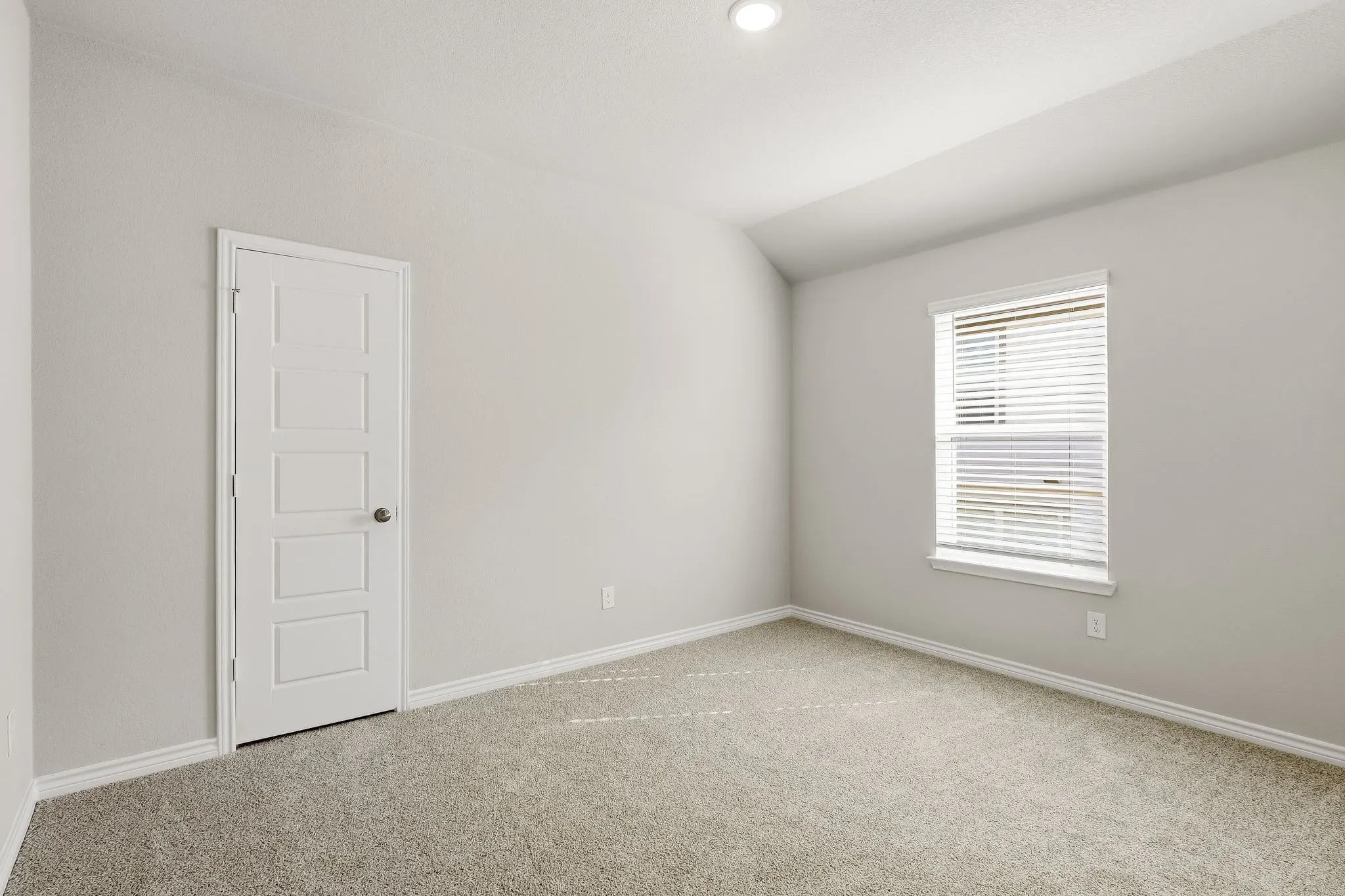 Single Family Residence For Sale in Tarrant County , 6928 Night Owl Lane, Fort Worth, Texas 76036, 5 Bedroom, 5 Bathroom, 2 Garage spaces, 2,669 Sqft, built in 2026, mls#21386131, Real Estate Agent in Fort Worth, Homes For Sale in Tarrant county, Homes For Sale in Fort Worth, Realtor in Fort Worth Texas, Real Estate Brokerage Independent Realty Texas, Luminita Cordes Realtor