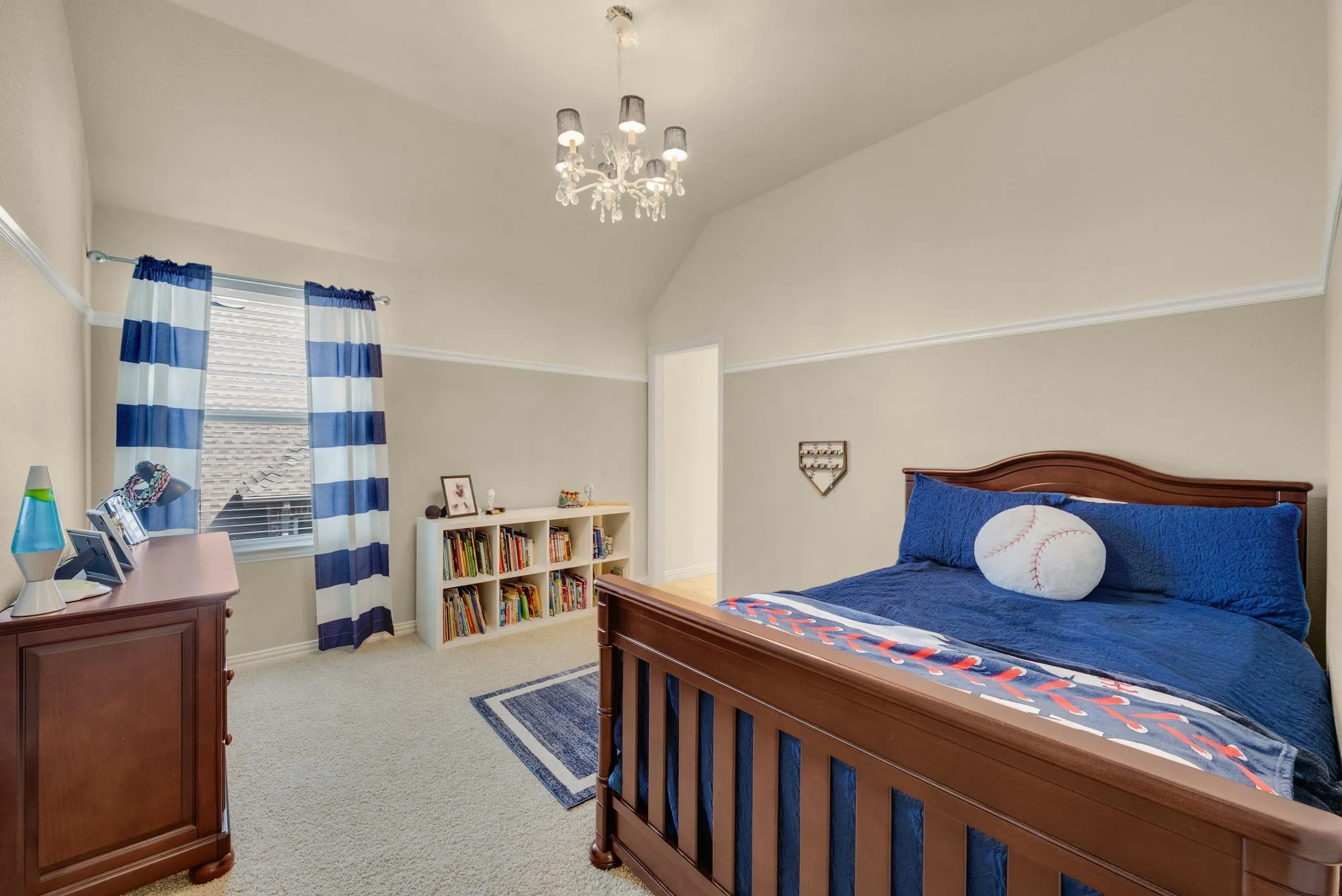 Single Family Residence For Sale in Denton County , 8107 Cherry Springs Court, Frisco, Texas 75036, 5 Bedroom, 4 Bathroom, 3 Garage spaces, 3,946 Sqft, built in 2011, mls#21381081, Real Estate Agent in Frisco, Homes For Sale in Denton county, Homes For Sale in Frisco, Realtor in Frisco Texas, Real Estate Brokerage Independent Realty Texas, Luminita Cordes Realtor