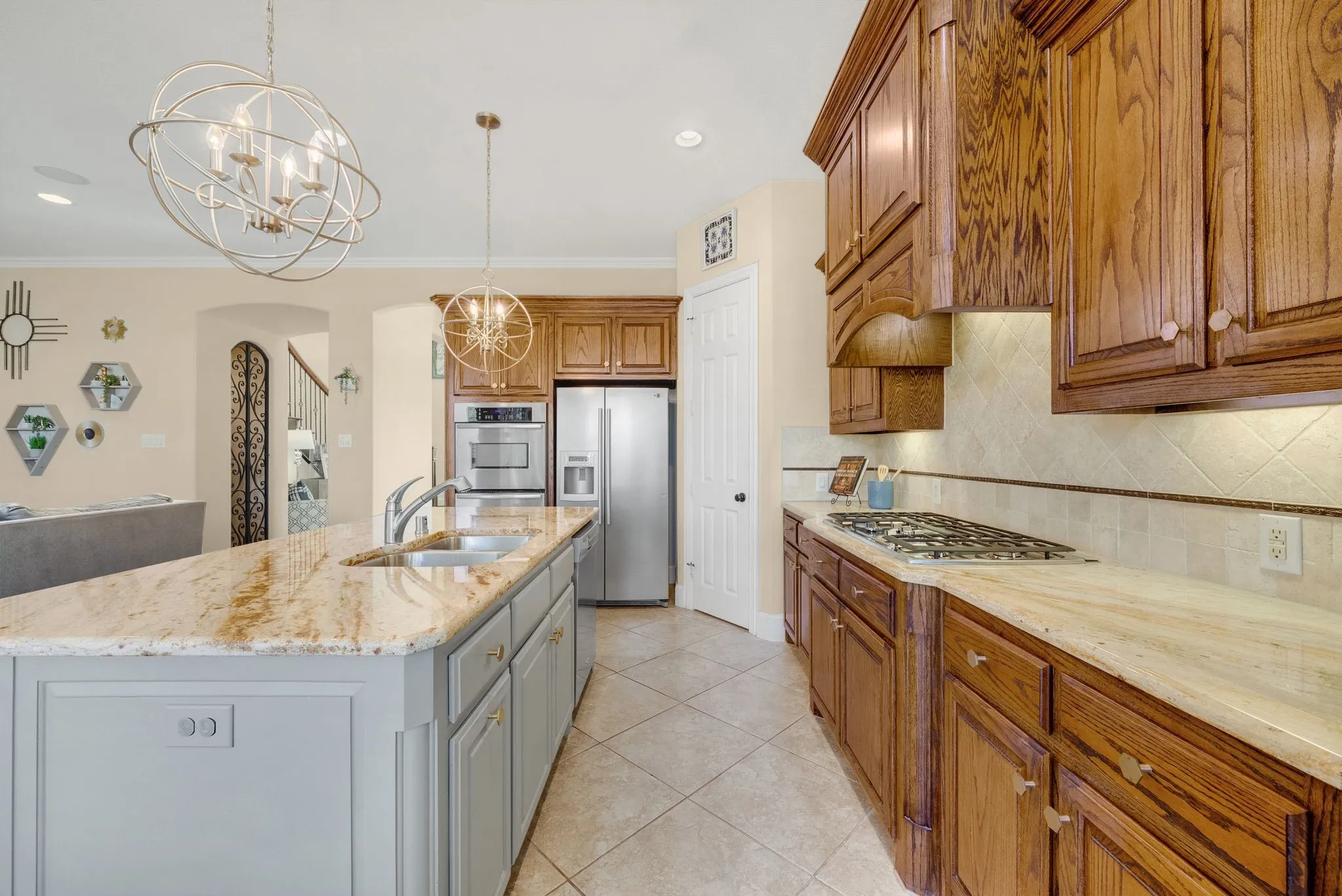 Single Family Residence For Sale in Denton County , 8107 Cherry Springs Court, Frisco, Texas 75036, 5 Bedroom, 4 Bathroom, 3 Garage spaces, 3,946 Sqft, built in 2011, mls#21381081, Real Estate Agent in Frisco, Homes For Sale in Denton county, Homes For Sale in Frisco, Realtor in Frisco Texas, Real Estate Brokerage Independent Realty Texas, Luminita Cordes Realtor