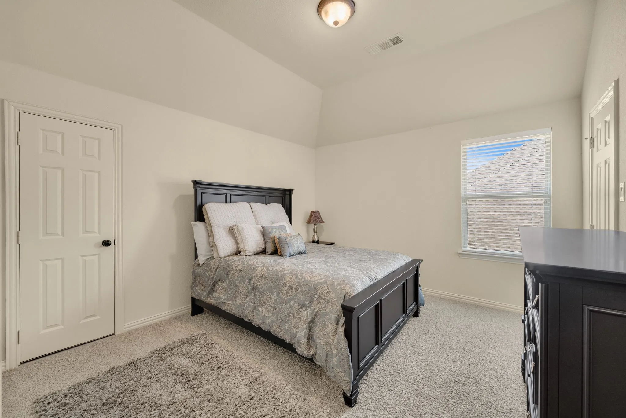 Single Family Residence For Sale in Denton County , 8107 Cherry Springs Court, Frisco, Texas 75036, 5 Bedroom, 4 Bathroom, 3 Garage spaces, 3,946 Sqft, built in 2011, mls#21381081, Real Estate Agent in Frisco, Homes For Sale in Denton county, Homes For Sale in Frisco, Realtor in Frisco Texas, Real Estate Brokerage Independent Realty Texas, Luminita Cordes Realtor
