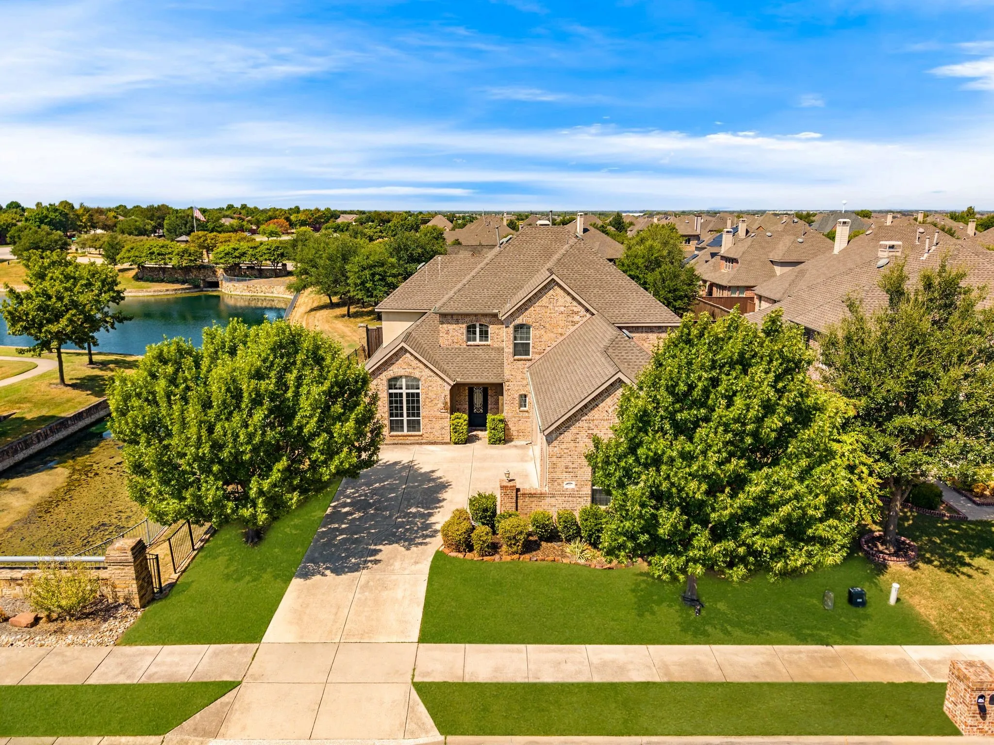 Single Family Residence For Sale in Denton County , 8107 Cherry Springs Court, Frisco, Texas 75036, 5 Bedroom, 4 Bathroom, 3 Garage spaces, 3,946 Sqft, built in 2011, mls#21381081, Real Estate Agent in Frisco, Homes For Sale in Denton county, Homes For Sale in Frisco, Realtor in Frisco Texas, Real Estate Brokerage Independent Realty Texas, Luminita Cordes Realtor