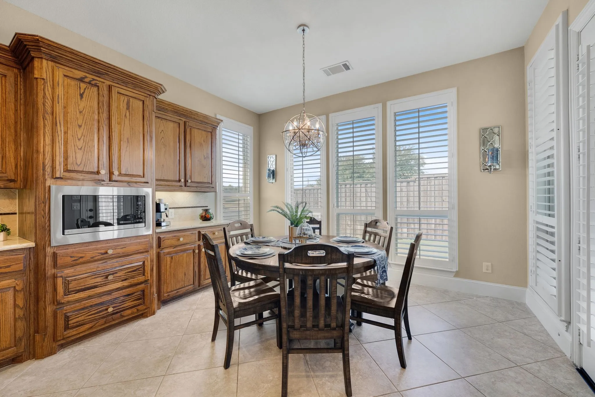 Single Family Residence For Sale in Denton County , 8107 Cherry Springs Court, Frisco, Texas 75036, 5 Bedroom, 4 Bathroom, 3 Garage spaces, 3,946 Sqft, built in 2011, mls#21381081, Real Estate Agent in Frisco, Homes For Sale in Denton county, Homes For Sale in Frisco, Realtor in Frisco Texas, Real Estate Brokerage Independent Realty Texas, Luminita Cordes Realtor