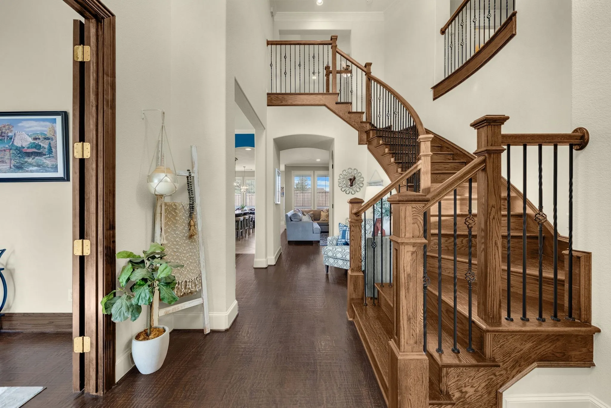 Single Family Residence For Sale in Denton County , 8107 Cherry Springs Court, Frisco, Texas 75036, 5 Bedroom, 4 Bathroom, 3 Garage spaces, 3,946 Sqft, built in 2011, mls#21381081, Real Estate Agent in Frisco, Homes For Sale in Denton county, Homes For Sale in Frisco, Realtor in Frisco Texas, Real Estate Brokerage Independent Realty Texas, Luminita Cordes Realtor