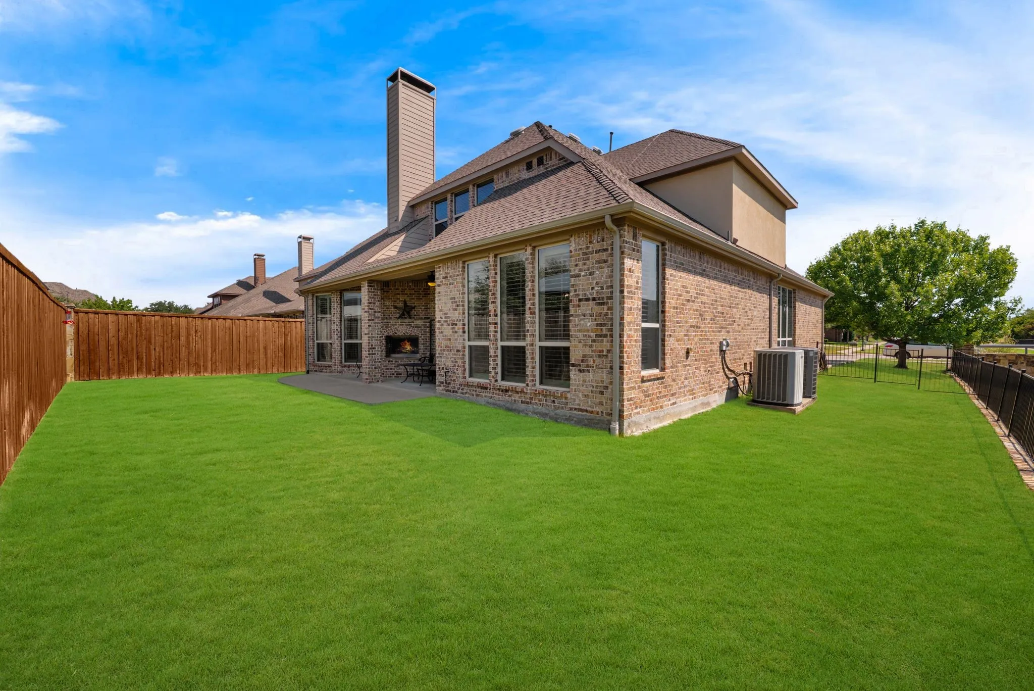 Single Family Residence For Sale in Denton County , 8107 Cherry Springs Court, Frisco, Texas 75036, 5 Bedroom, 4 Bathroom, 3 Garage spaces, 3,946 Sqft, built in 2011, mls#21381081, Real Estate Agent in Frisco, Homes For Sale in Denton county, Homes For Sale in Frisco, Realtor in Frisco Texas, Real Estate Brokerage Independent Realty Texas, Luminita Cordes Realtor