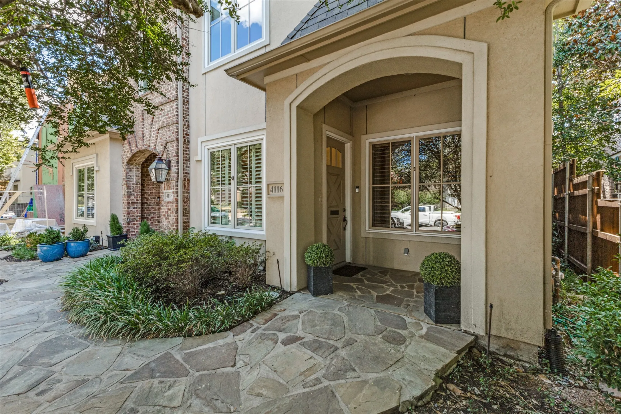 Single Family Residence For Sale in Dallas County , 4116 Prescott Avenue, Dallas, Texas 75219, 4 Bedroom, 4 Bathroom, 2 Garage spaces, 3,086 Sqft, built in 1998, mls#21380664, Real Estate Agent in Dallas, Homes For Sale in Dallas county, Homes For Sale in Dallas, Realtor in Dallas Texas, Real Estate Brokerage Independent Realty Texas, Luminita Cordes Realtor