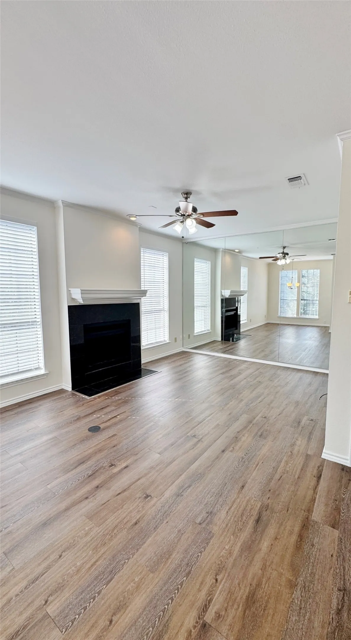 Apartment For Rent in Dallas County , 4141 Hyer Street D, University Park, Texas 75205, 2 Bedroom, 3 Bathroom, Garage spaces, 1,250 Sqft, built in 1985, mls#21388991, Real Estate Agent in University Park, Homes For Rent in Dallas county, Homes For Rent in University Park, Realtor in University Park Texas, Real Estate Brokerage Independent Realty Texas, Luminita Cordes Realtor