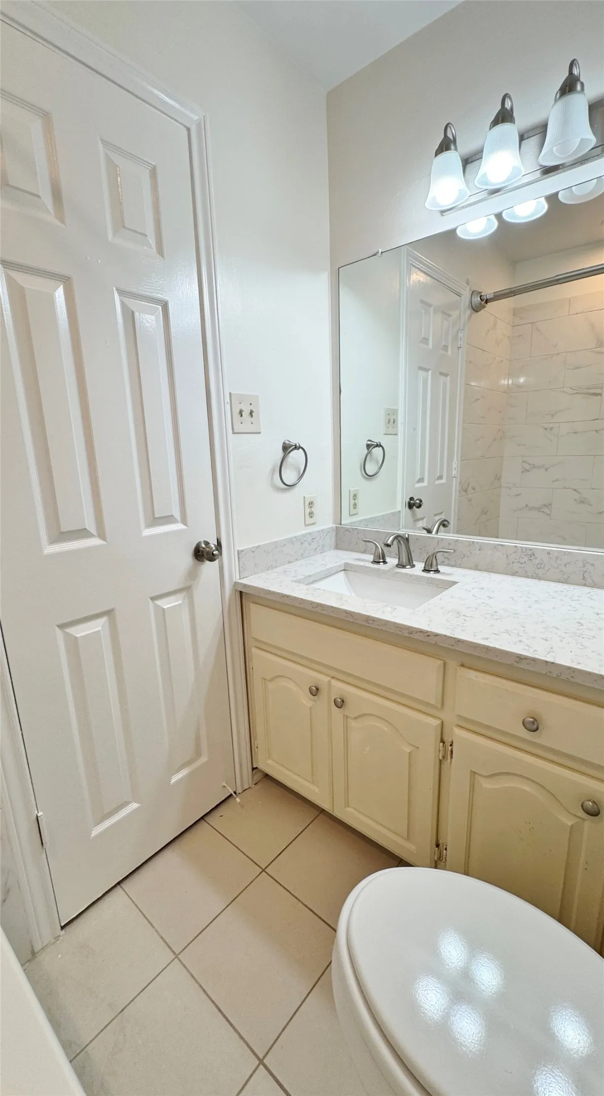 Apartment For Rent in Dallas County , 4141 Hyer Street D, University Park, Texas 75205, 2 Bedroom, 3 Bathroom, Garage spaces, 1,250 Sqft, built in 1985, mls#21388991, Real Estate Agent in University Park, Homes For Rent in Dallas county, Homes For Rent in University Park, Realtor in University Park Texas, Real Estate Brokerage Independent Realty Texas, Luminita Cordes Realtor
