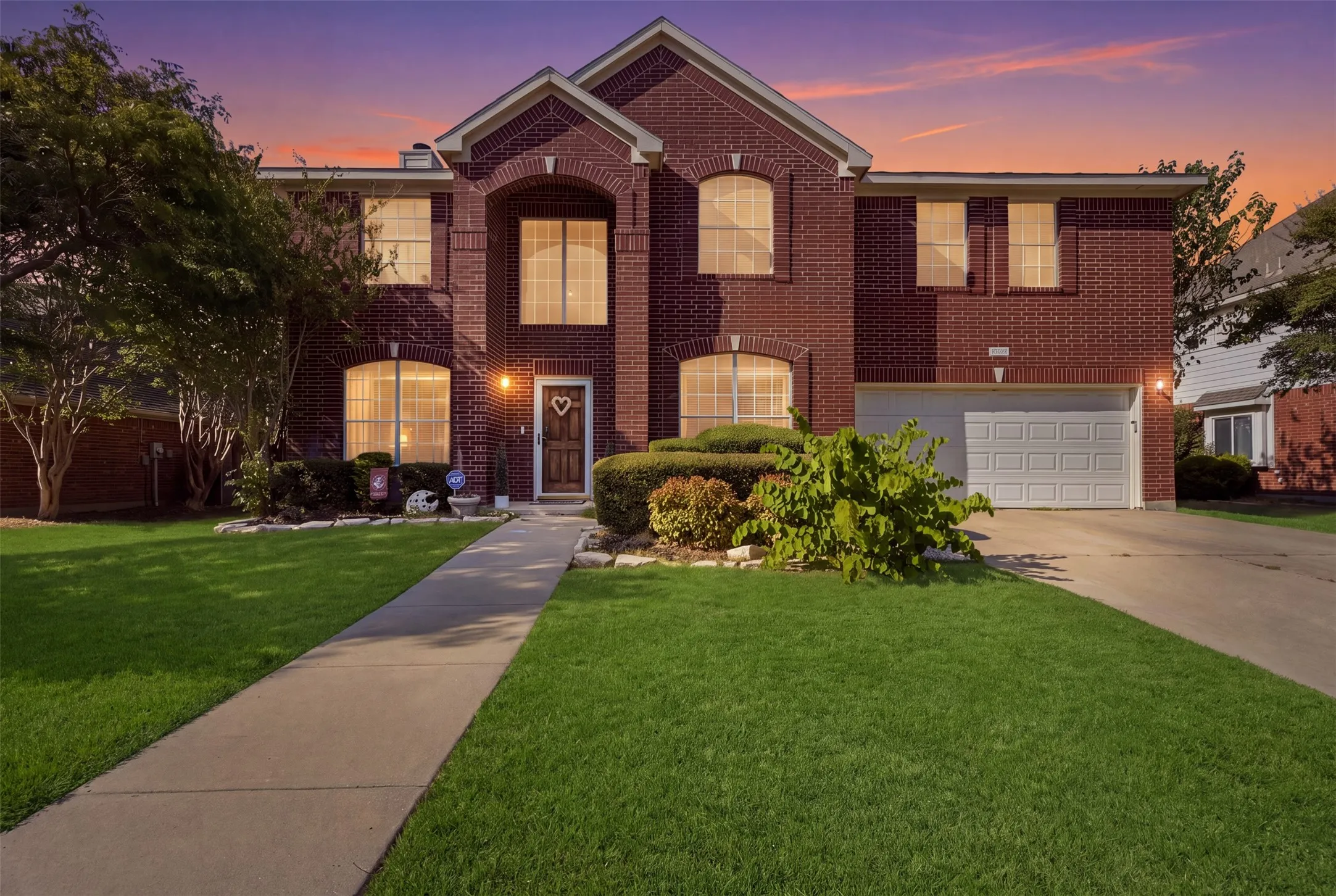 Single Family Residence For Rent in Tarrant County , 4532 Pebble Stone Drive, Fort Worth, Texas 76123, 4 Bedroom, 3 Bathroom, 2 Garage spaces, 2,538 Sqft, built in 2001, mls#21389030, Real Estate Agent in Fort Worth, Homes For Rent in Tarrant county, Homes For Rent in Fort Worth, Realtor in Fort Worth Texas, Real Estate Brokerage Independent Realty Texas, Luminita Cordes Realtor