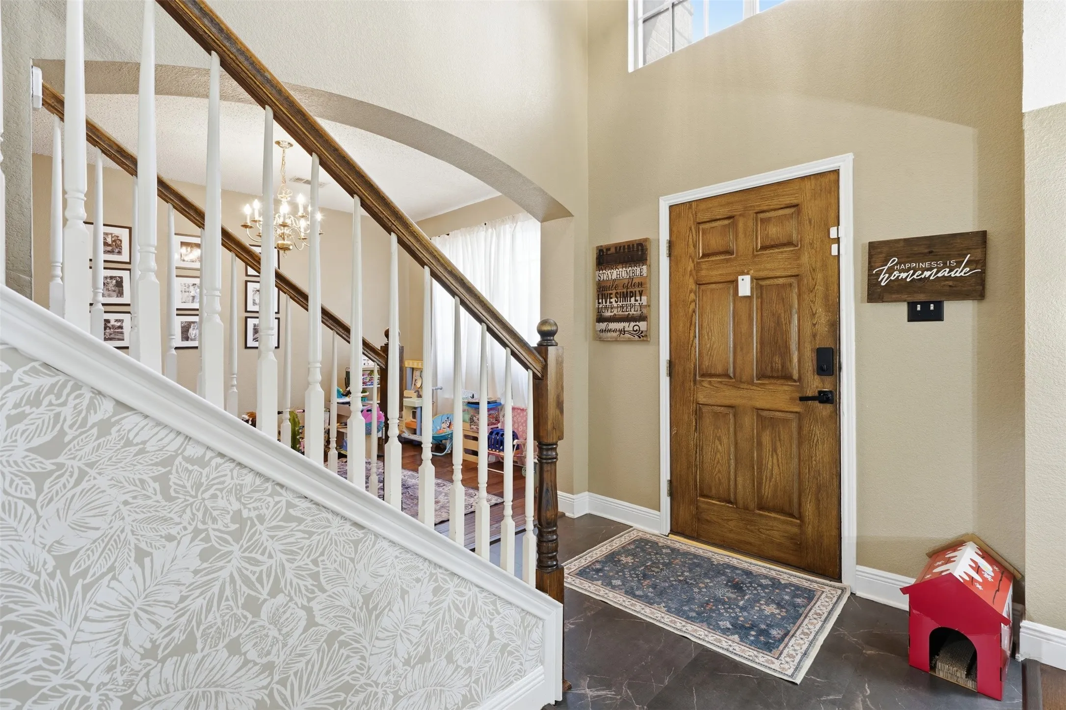 Single Family Residence For Rent in Tarrant County , 4532 Pebble Stone Drive, Fort Worth, Texas 76123, 4 Bedroom, 3 Bathroom, 2 Garage spaces, 2,538 Sqft, built in 2001, mls#21389030, Real Estate Agent in Fort Worth, Homes For Rent in Tarrant county, Homes For Rent in Fort Worth, Realtor in Fort Worth Texas, Real Estate Brokerage Independent Realty Texas, Luminita Cordes Realtor