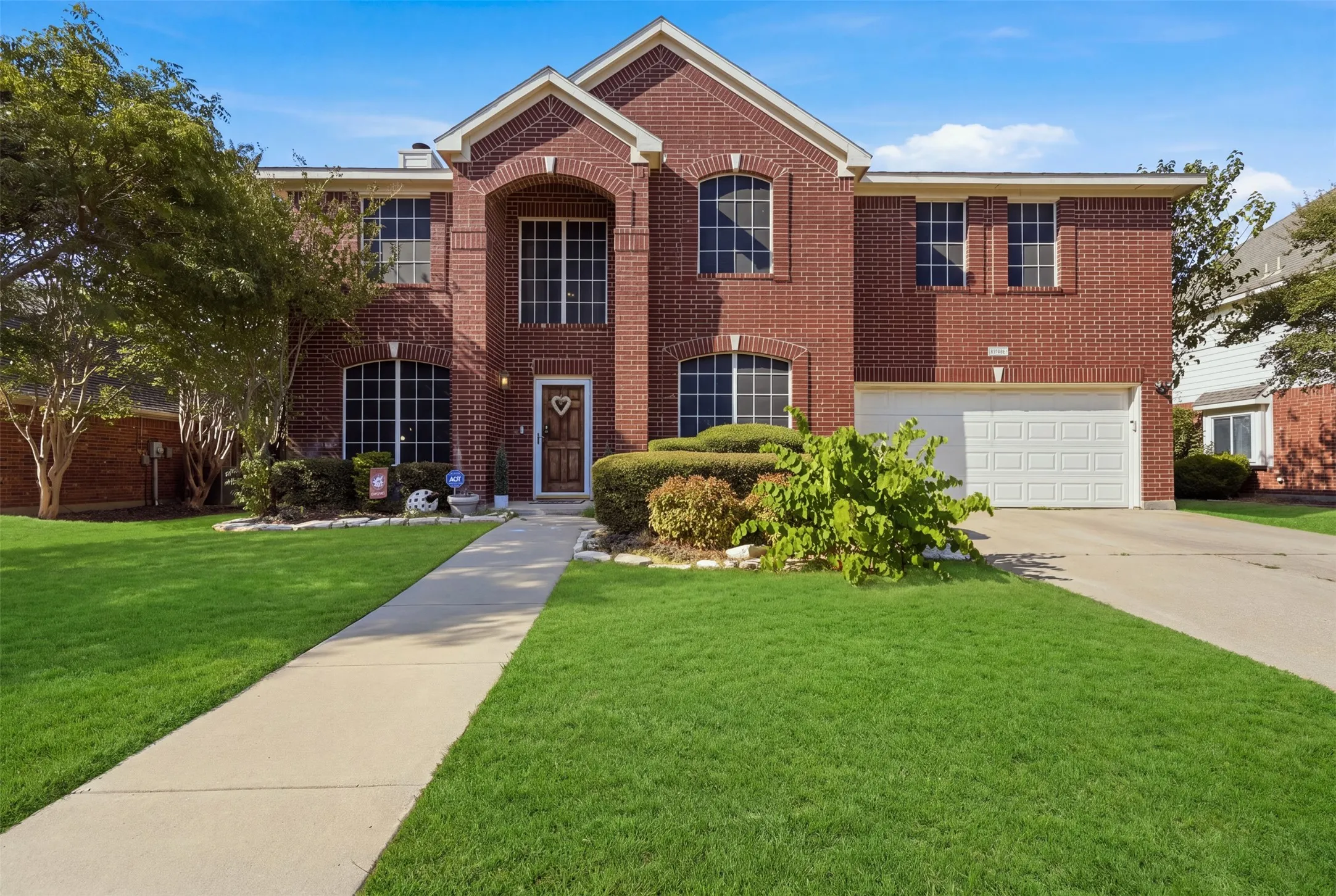 Single Family Residence For Rent in Tarrant County , 4532 Pebble Stone Drive, Fort Worth, Texas 76123, 4 Bedroom, 3 Bathroom, 2 Garage spaces, 2,538 Sqft, built in 2001, mls#21389030, Real Estate Agent in Fort Worth, Homes For Rent in Tarrant county, Homes For Rent in Fort Worth, Realtor in Fort Worth Texas, Real Estate Brokerage Independent Realty Texas, Luminita Cordes Realtor