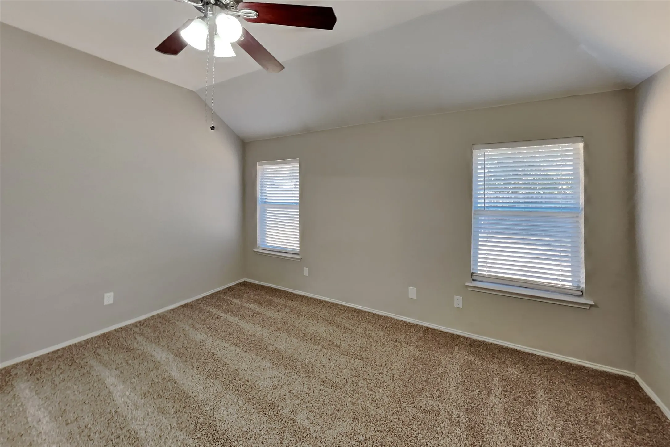 Single Family Residence For Rent in Tarrant County , 8725 Creede Trail, Fort Worth, Texas 76118, 4 Bedroom, 2 Bathroom, 2 Garage spaces, 1,974 Sqft, built in 1998, mls#21389210, Real Estate Agent in Fort Worth, Homes For Rent in Tarrant county, Homes For Rent in Fort Worth, Realtor in Fort Worth Texas, Real Estate Brokerage Independent Realty Texas, Luminita Cordes Realtor