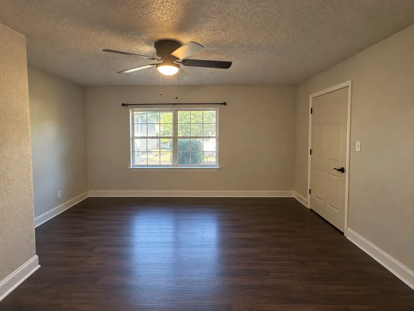 Single Family Residence For Sale in Hunt County , 670 County Road 3701, Quinlan, Texas 75474, 3 Bedroom, 2 Bathroom, 2 Garage spaces, 2,197 Sqft, built in 1976, mls#21389218, Real Estate Agent in Quinlan, Homes For Sale in Hunt county, Homes For Sale in Quinlan, Realtor in Quinlan Texas, Real Estate Brokerage Independent Realty Texas, Luminita Cordes Realtor