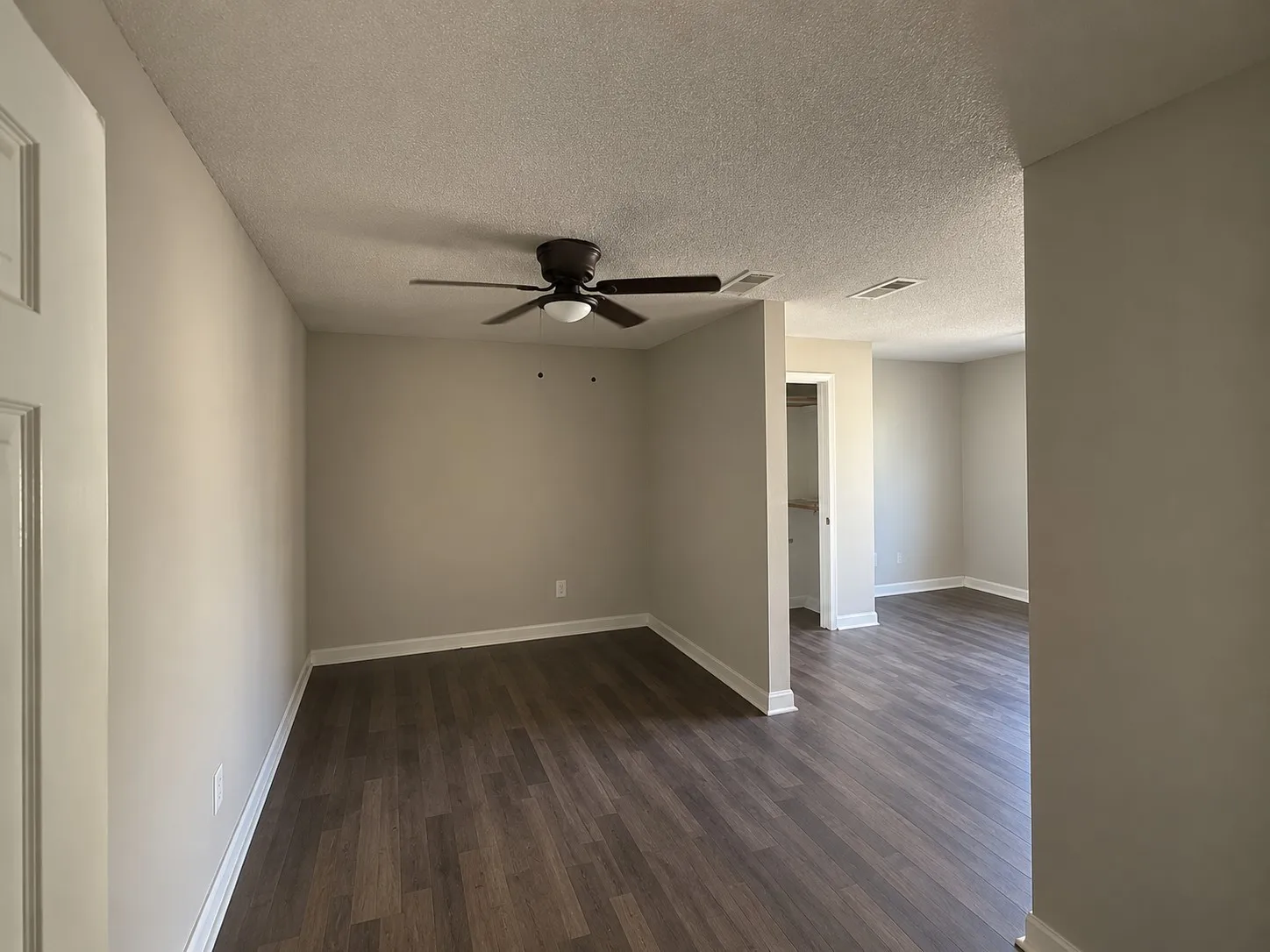 Single Family Residence For Sale in Hunt County , 670 County Road 3701, Quinlan, Texas 75474, 3 Bedroom, 2 Bathroom, 2 Garage spaces, 2,197 Sqft, built in 1976, mls#21389218, Real Estate Agent in Quinlan, Homes For Sale in Hunt county, Homes For Sale in Quinlan, Realtor in Quinlan Texas, Real Estate Brokerage Independent Realty Texas, Luminita Cordes Realtor
