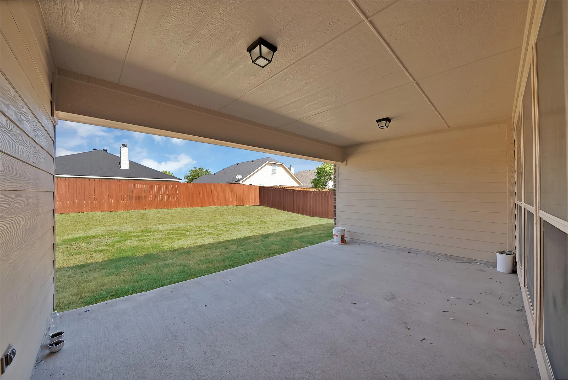 Single Family Residence For Sale in Kaufman County , 2029 Wellington Point, Heartland, Texas 75126, 3 Bedroom, 2 Bathroom, 2 Garage spaces, 1,730 Sqft, built in 2012, mls#21387197, Real Estate Agent in Heartland, Homes For Sale in Kaufman county, Homes For Sale in Heartland, Realtor in Heartland Texas, Real Estate Brokerage Independent Realty Texas, Luminita Cordes Realtor