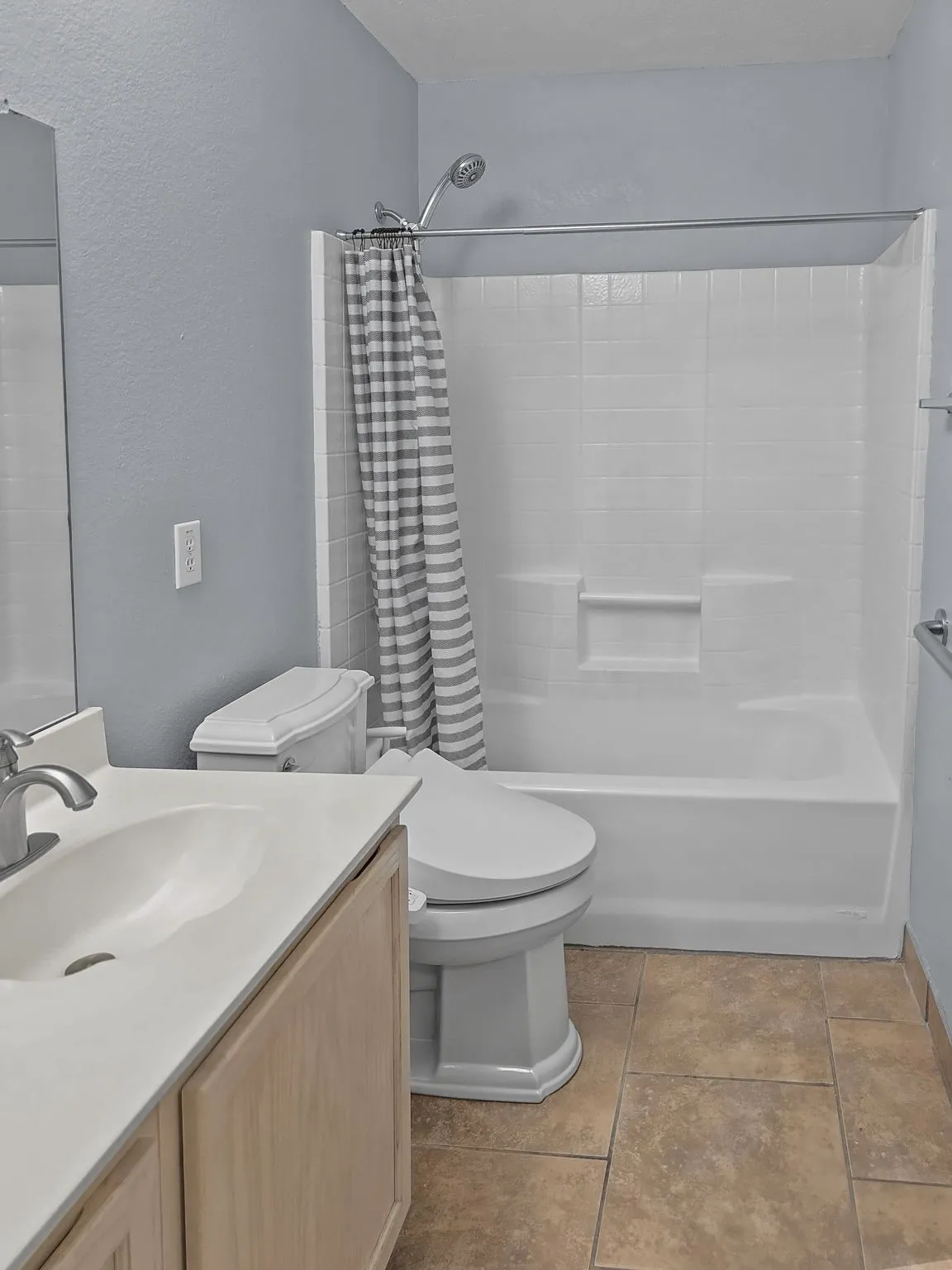 Single Family Residence For Rent in Collin County , 4602 Green Meadow Drive, Mc Kinney, Texas 75070, 4 Bedroom, 3 Bathroom, 2 Garage spaces, 2,703 Sqft, built in 1999, mls#21386537, Real Estate Agent in Mc Kinney, Homes For Rent in Collin county, Homes For Rent in Mc Kinney, Realtor in Mc Kinney Texas, Real Estate Brokerage Independent Realty Texas, Luminita Cordes Realtor