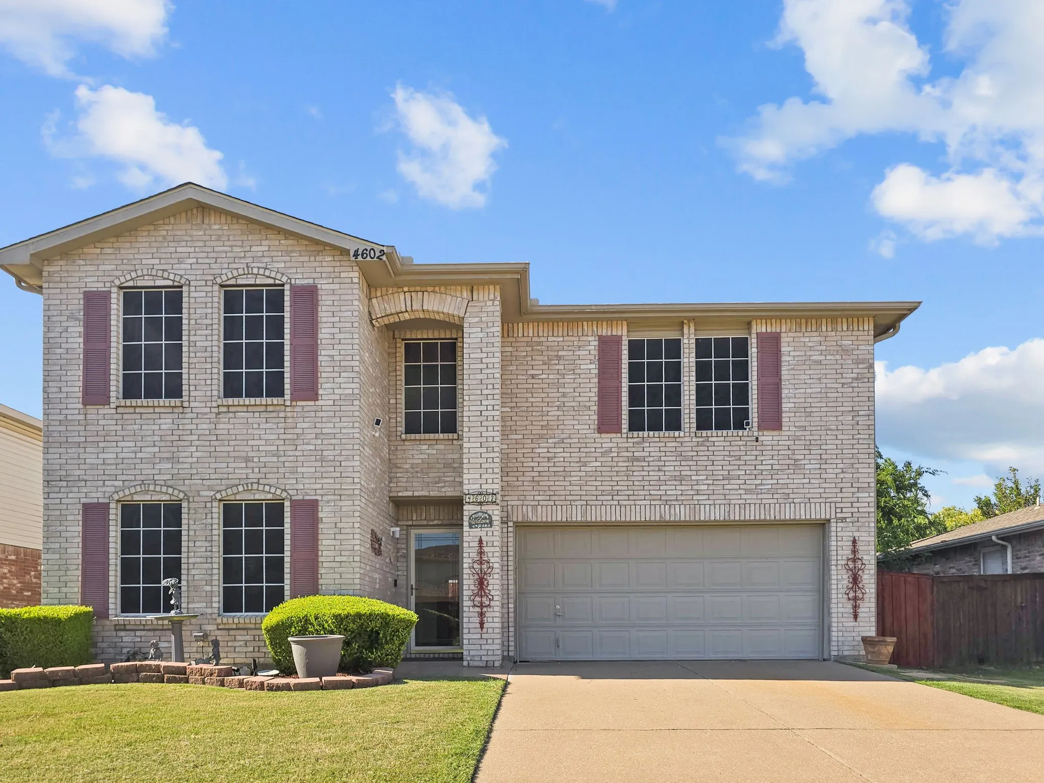 Single Family Residence For Rent in Collin County , 4602 Green Meadow Drive, Mc Kinney, Texas 75070, 4 Bedroom, 3 Bathroom, 2 Garage spaces, 2,703 Sqft, built in 1999, mls#21386537, Real Estate Agent in Mc Kinney, Homes For Rent in Collin county, Homes For Rent in Mc Kinney, Realtor in Mc Kinney Texas, Real Estate Brokerage Independent Realty Texas, Luminita Cordes Realtor