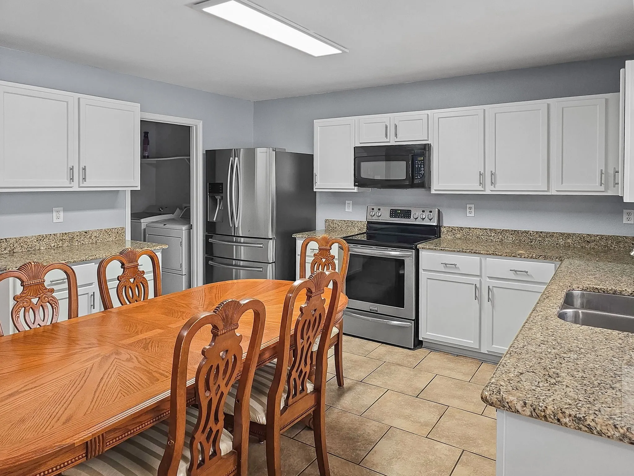 Single Family Residence For Rent in Collin County , 4602 Green Meadow Drive, Mc Kinney, Texas 75070, 4 Bedroom, 3 Bathroom, 2 Garage spaces, 2,703 Sqft, built in 1999, mls#21386537, Real Estate Agent in Mc Kinney, Homes For Rent in Collin county, Homes For Rent in Mc Kinney, Realtor in Mc Kinney Texas, Real Estate Brokerage Independent Realty Texas, Luminita Cordes Realtor