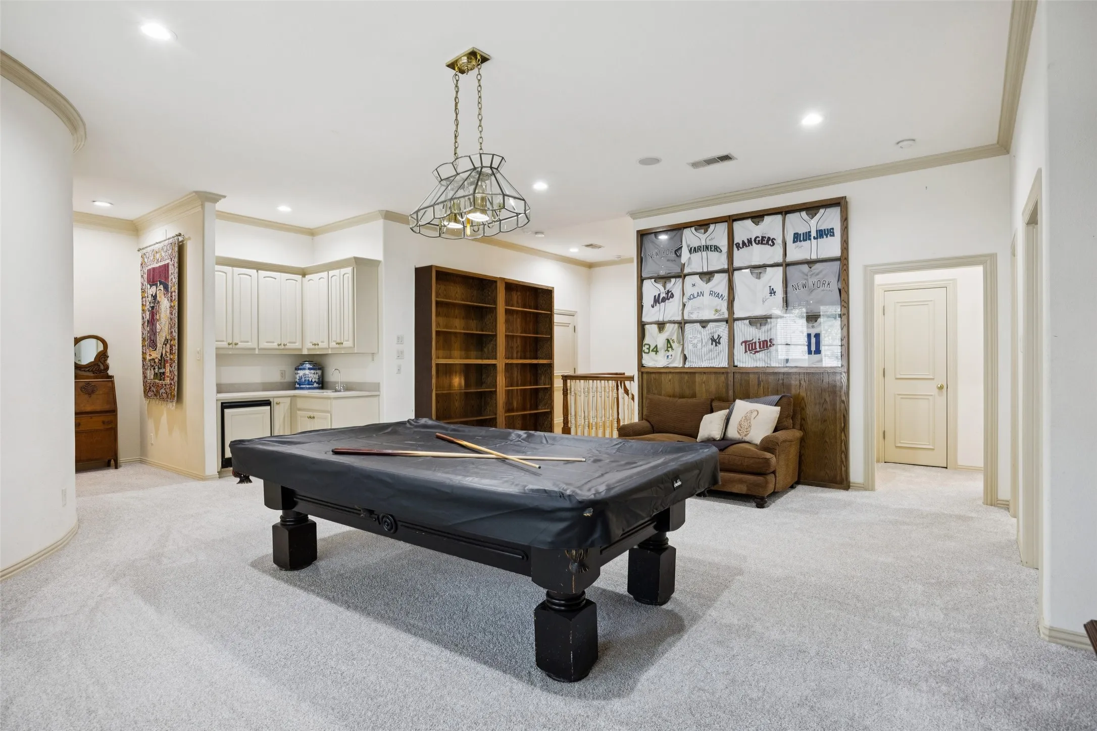 Single Family Residence For Sale in Tarrant County , 32 Wyck Hill Lane, Westlake, Texas 76262, 5 Bedroom, 7 Bathroom, 4 Garage spaces, 6,833 Sqft, built in 1998, mls#21389209, Real Estate Agent in Westlake, Homes For Sale in Tarrant county, Homes For Sale in Westlake, Realtor in Westlake Texas, Real Estate Brokerage Independent Realty Texas, Luminita Cordes Realtor