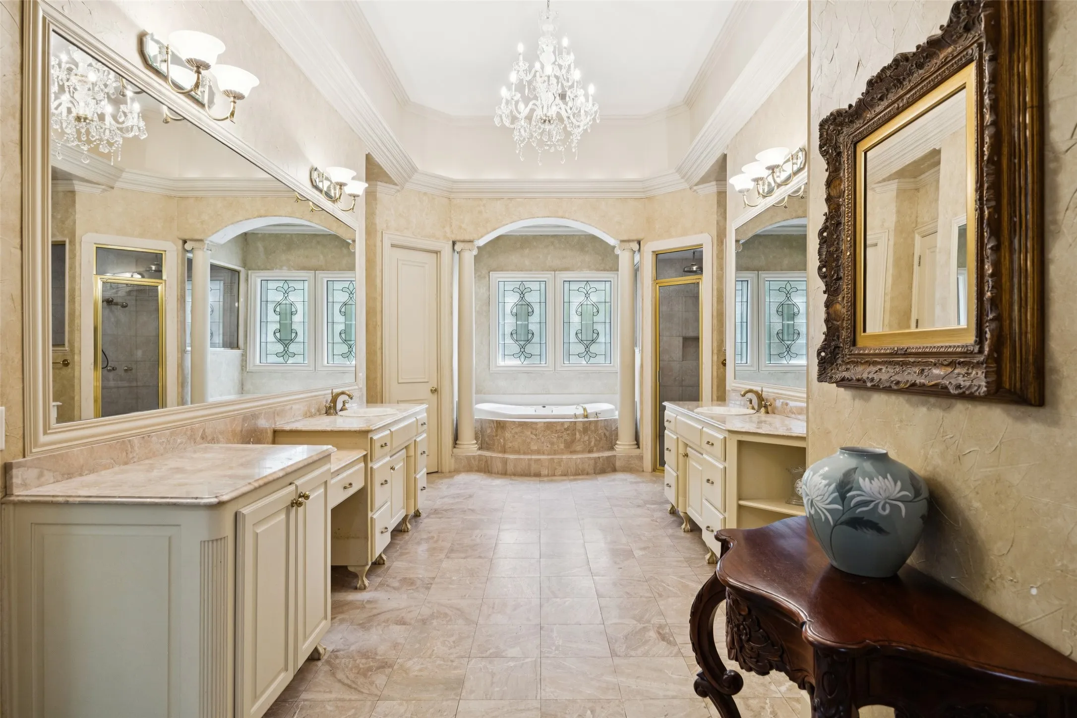 Single Family Residence For Sale in Tarrant County , 32 Wyck Hill Lane, Westlake, Texas 76262, 5 Bedroom, 7 Bathroom, 4 Garage spaces, 6,833 Sqft, built in 1998, mls#21389209, Real Estate Agent in Westlake, Homes For Sale in Tarrant county, Homes For Sale in Westlake, Realtor in Westlake Texas, Real Estate Brokerage Independent Realty Texas, Luminita Cordes Realtor