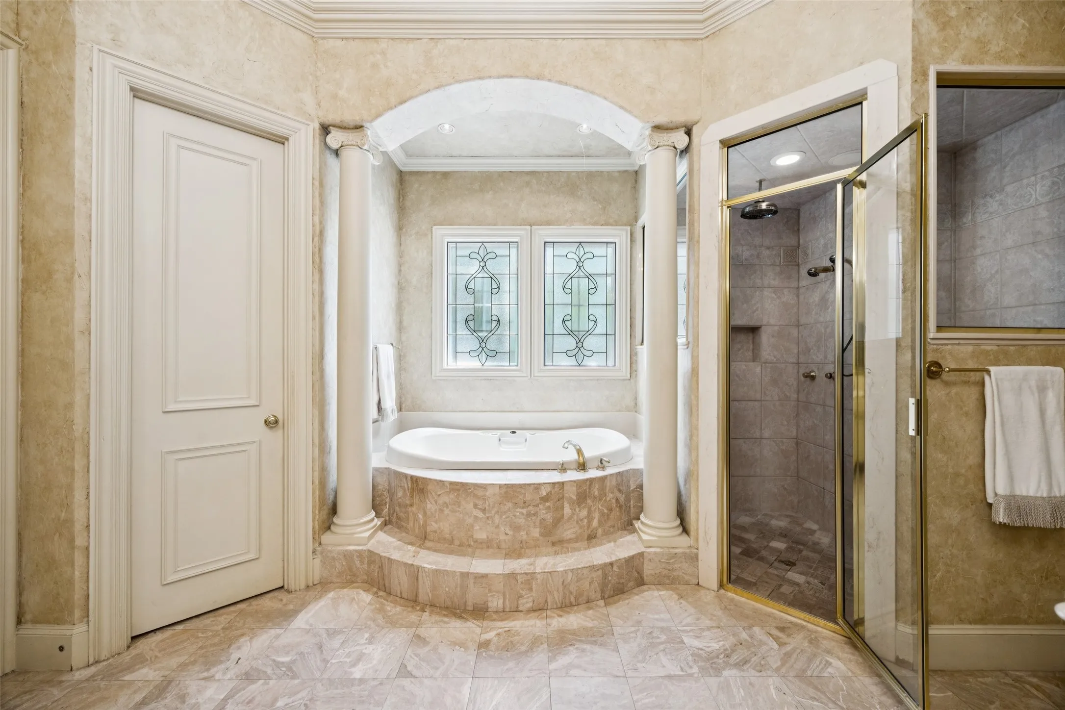 Single Family Residence For Sale in Tarrant County , 32 Wyck Hill Lane, Westlake, Texas 76262, 5 Bedroom, 7 Bathroom, 4 Garage spaces, 6,833 Sqft, built in 1998, mls#21389209, Real Estate Agent in Westlake, Homes For Sale in Tarrant county, Homes For Sale in Westlake, Realtor in Westlake Texas, Real Estate Brokerage Independent Realty Texas, Luminita Cordes Realtor