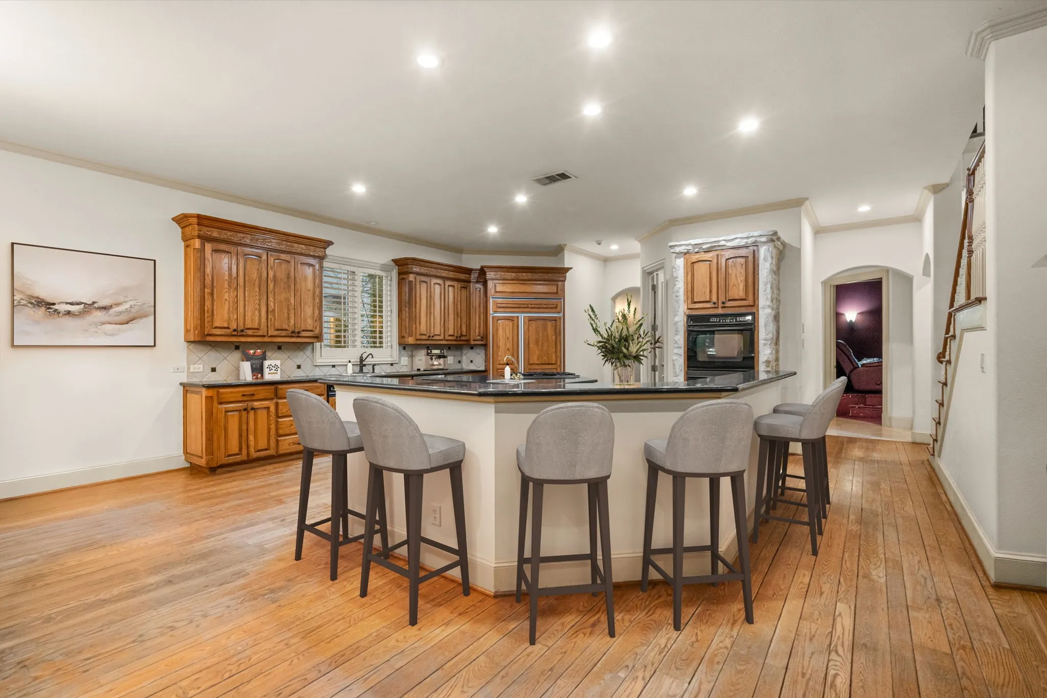 Single Family Residence For Sale in Tarrant County , 32 Wyck Hill Lane, Westlake, Texas 76262, 5 Bedroom, 7 Bathroom, 4 Garage spaces, 6,833 Sqft, built in 1998, mls#21389209, Real Estate Agent in Westlake, Homes For Sale in Tarrant county, Homes For Sale in Westlake, Realtor in Westlake Texas, Real Estate Brokerage Independent Realty Texas, Luminita Cordes Realtor