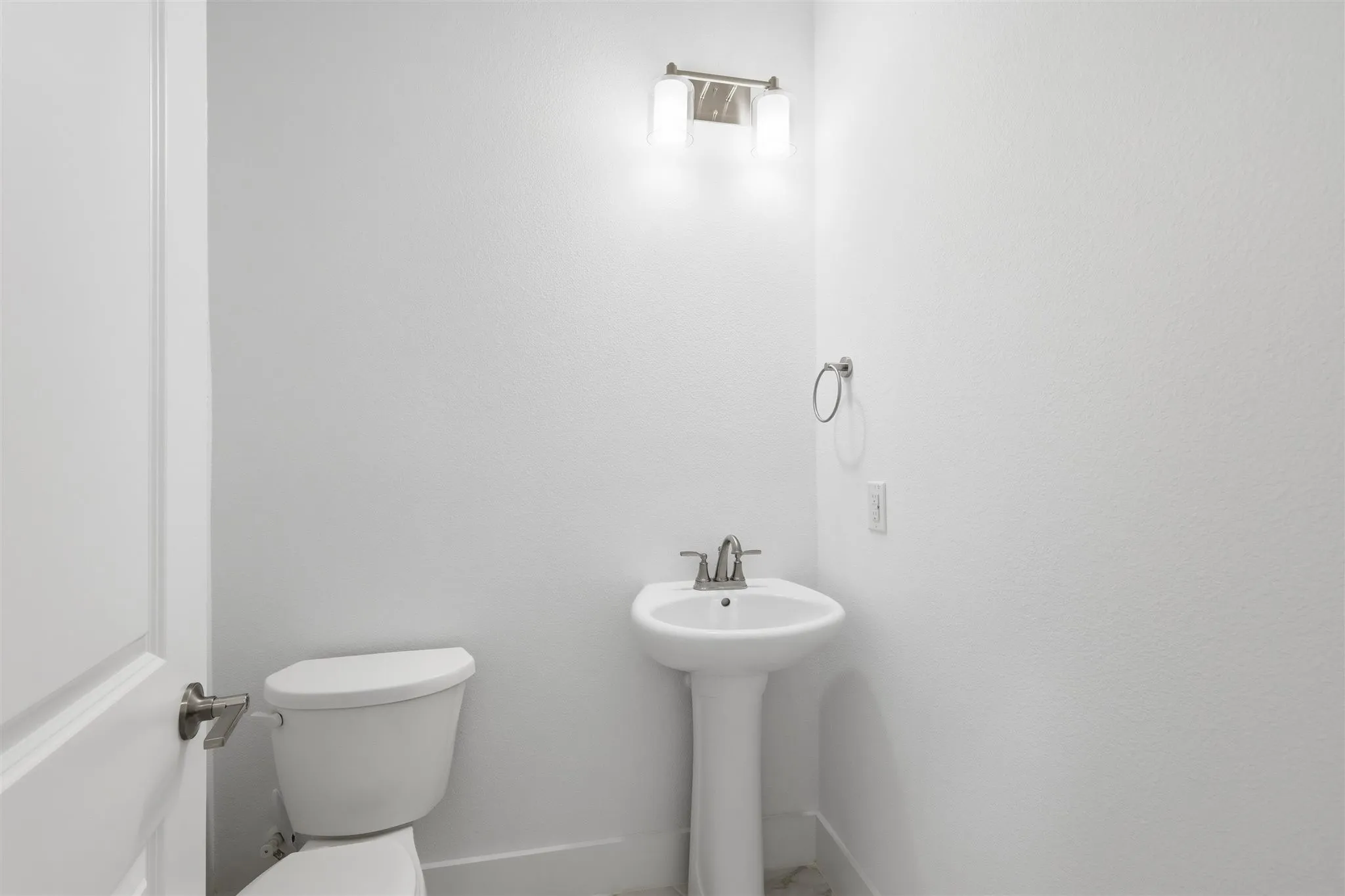 Townhouse For Sale in Tarrant County , 4734 Smokey Quartz Lane, Arlington, Texas 76005, 3 Bedroom, 3 Bathroom, 2 Garage spaces, 1,688 Sqft, built in 2024, mls#21389224, Real Estate Agent in Arlington, Homes For Sale in Tarrant county, Homes For Sale in Arlington, Realtor in Arlington Texas, Real Estate Brokerage Independent Realty Texas, Luminita Cordes Realtor