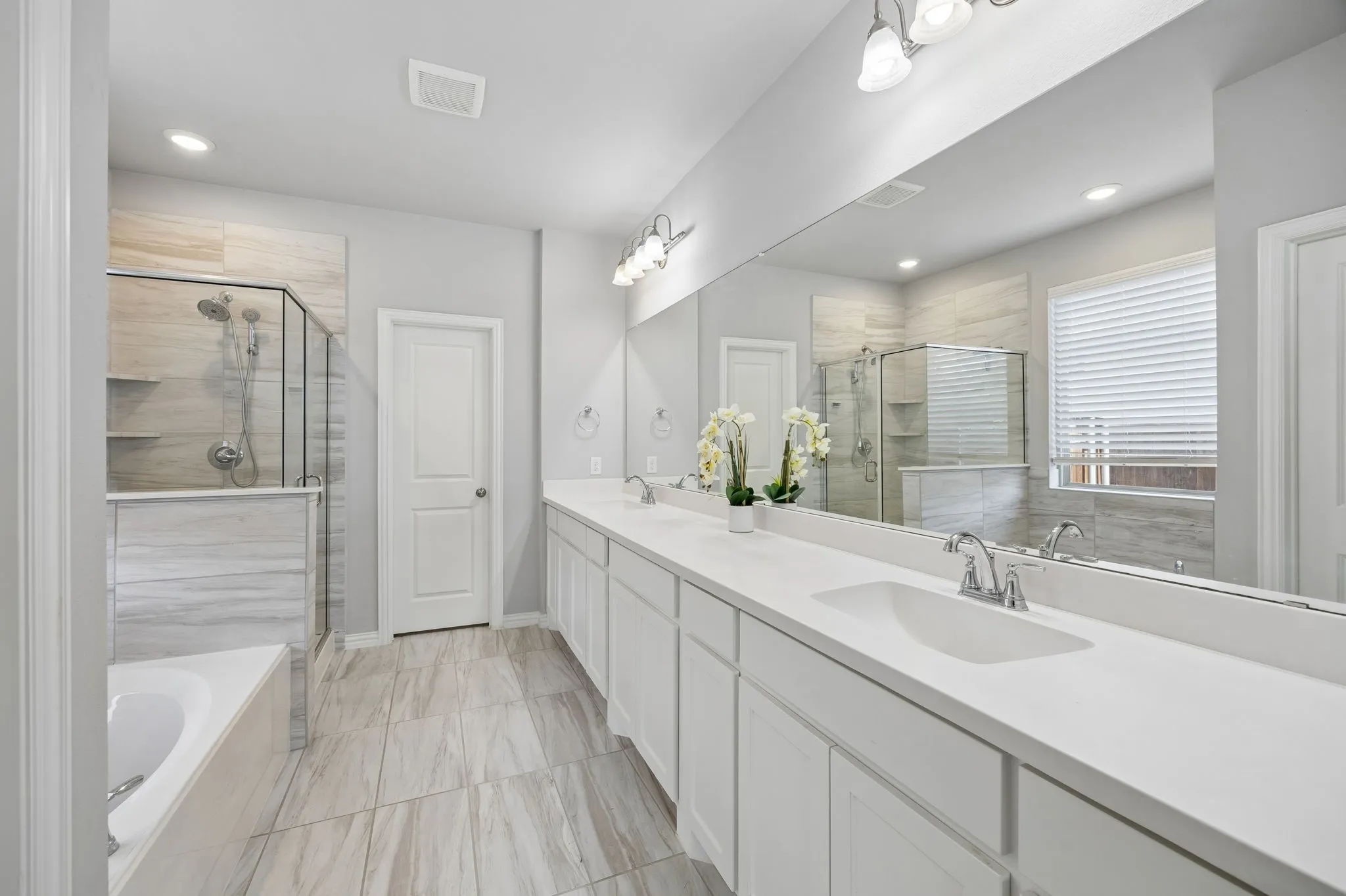 Single Family Residence For Sale in Denton County , 1421 Buttonbush Circle, Northlake, Texas 76226, 4 Bedroom, 3 Bathroom, 2 Garage spaces, 2,397 Sqft, built in 2020, mls#21387760, Real Estate Agent in Northlake, Homes For Sale in Denton county, Homes For Sale in Northlake, Realtor in Northlake Texas, Real Estate Brokerage Independent Realty Texas, Luminita Cordes Realtor