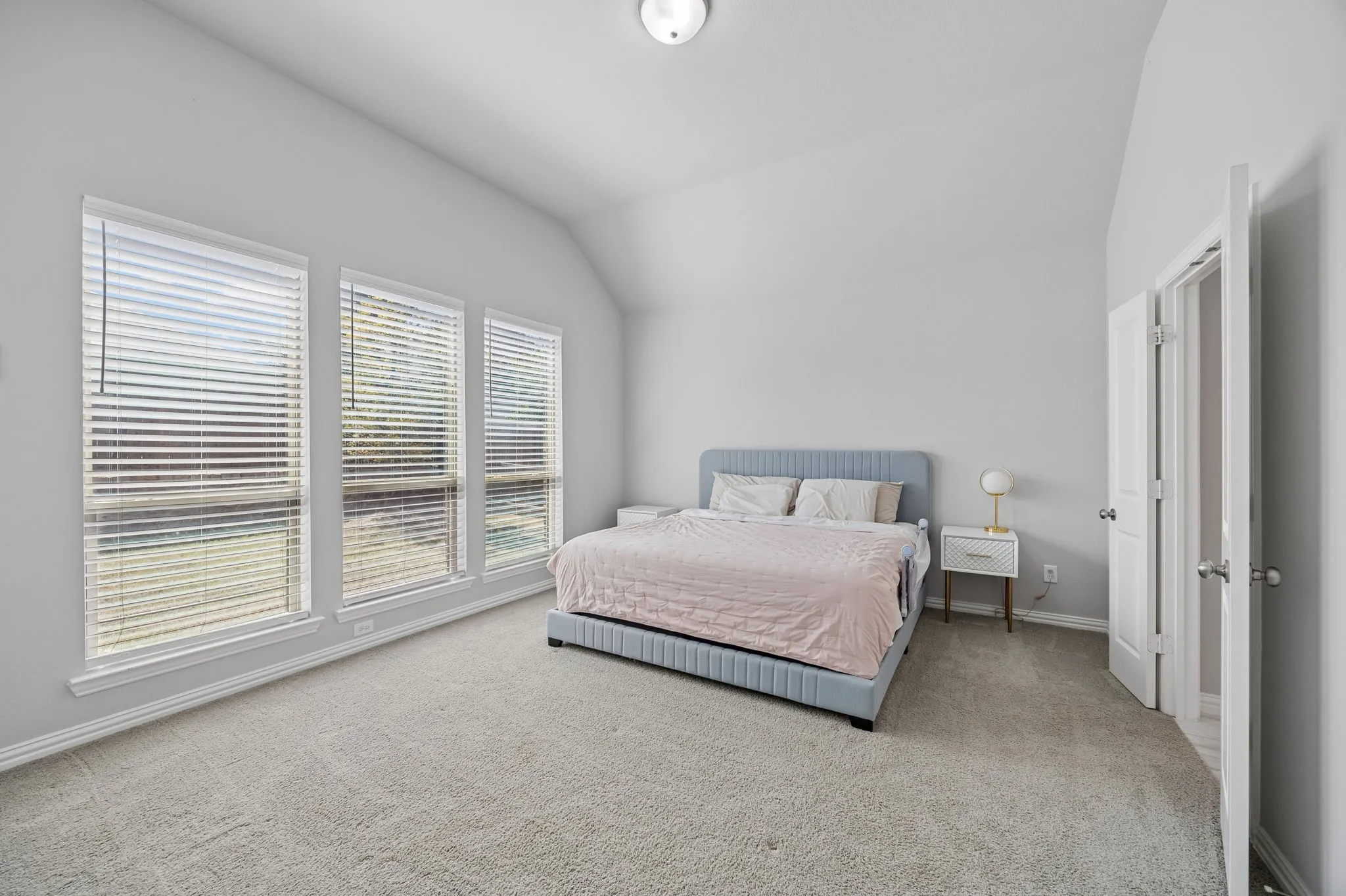 Single Family Residence For Sale in Denton County , 1421 Buttonbush Circle, Northlake, Texas 76226, 4 Bedroom, 3 Bathroom, 2 Garage spaces, 2,397 Sqft, built in 2020, mls#21387760, Real Estate Agent in Northlake, Homes For Sale in Denton county, Homes For Sale in Northlake, Realtor in Northlake Texas, Real Estate Brokerage Independent Realty Texas, Luminita Cordes Realtor