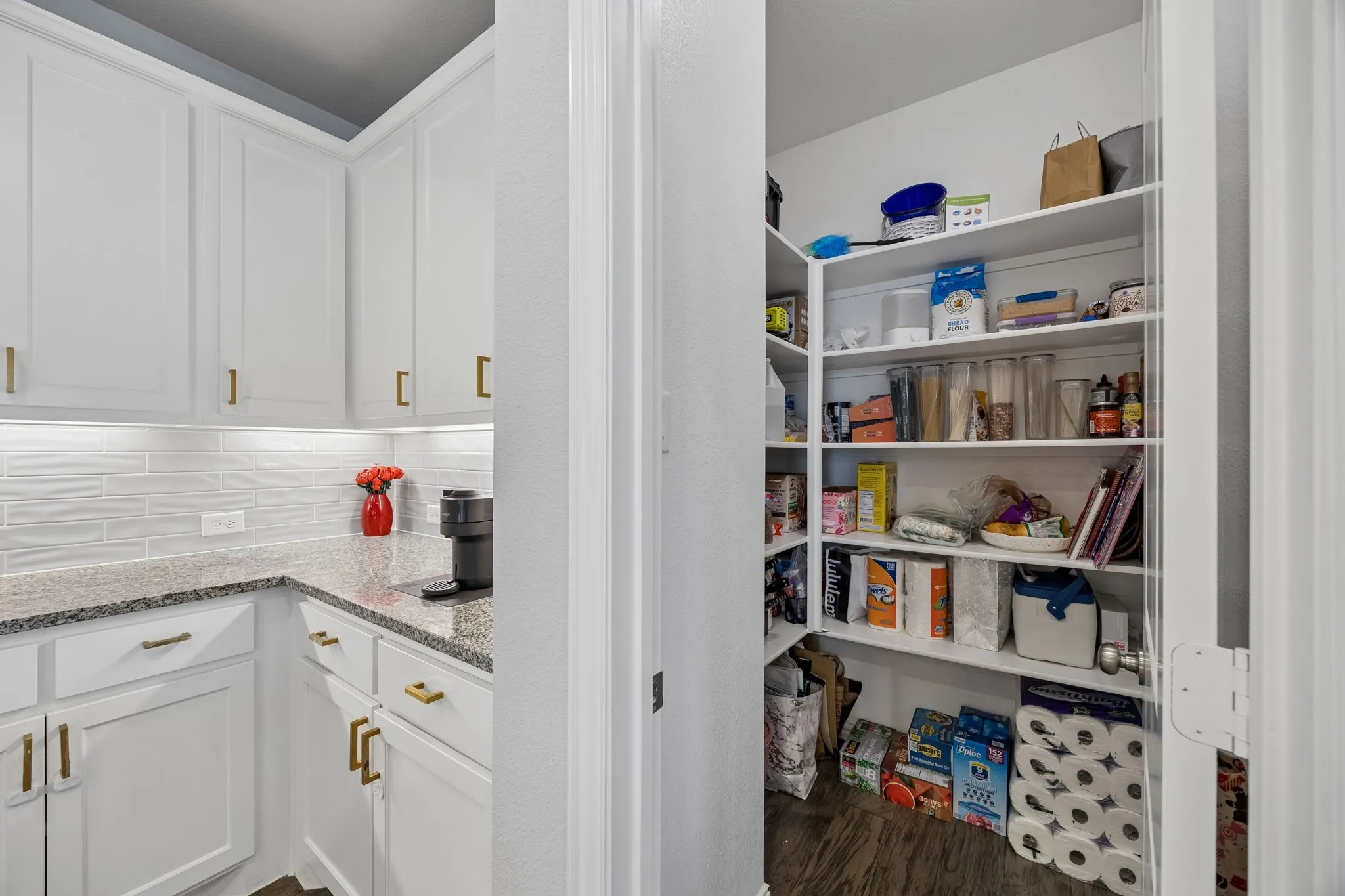 Single Family Residence For Sale in Denton County , 1421 Buttonbush Circle, Northlake, Texas 76226, 4 Bedroom, 3 Bathroom, 2 Garage spaces, 2,397 Sqft, built in 2020, mls#21387760, Real Estate Agent in Northlake, Homes For Sale in Denton county, Homes For Sale in Northlake, Realtor in Northlake Texas, Real Estate Brokerage Independent Realty Texas, Luminita Cordes Realtor